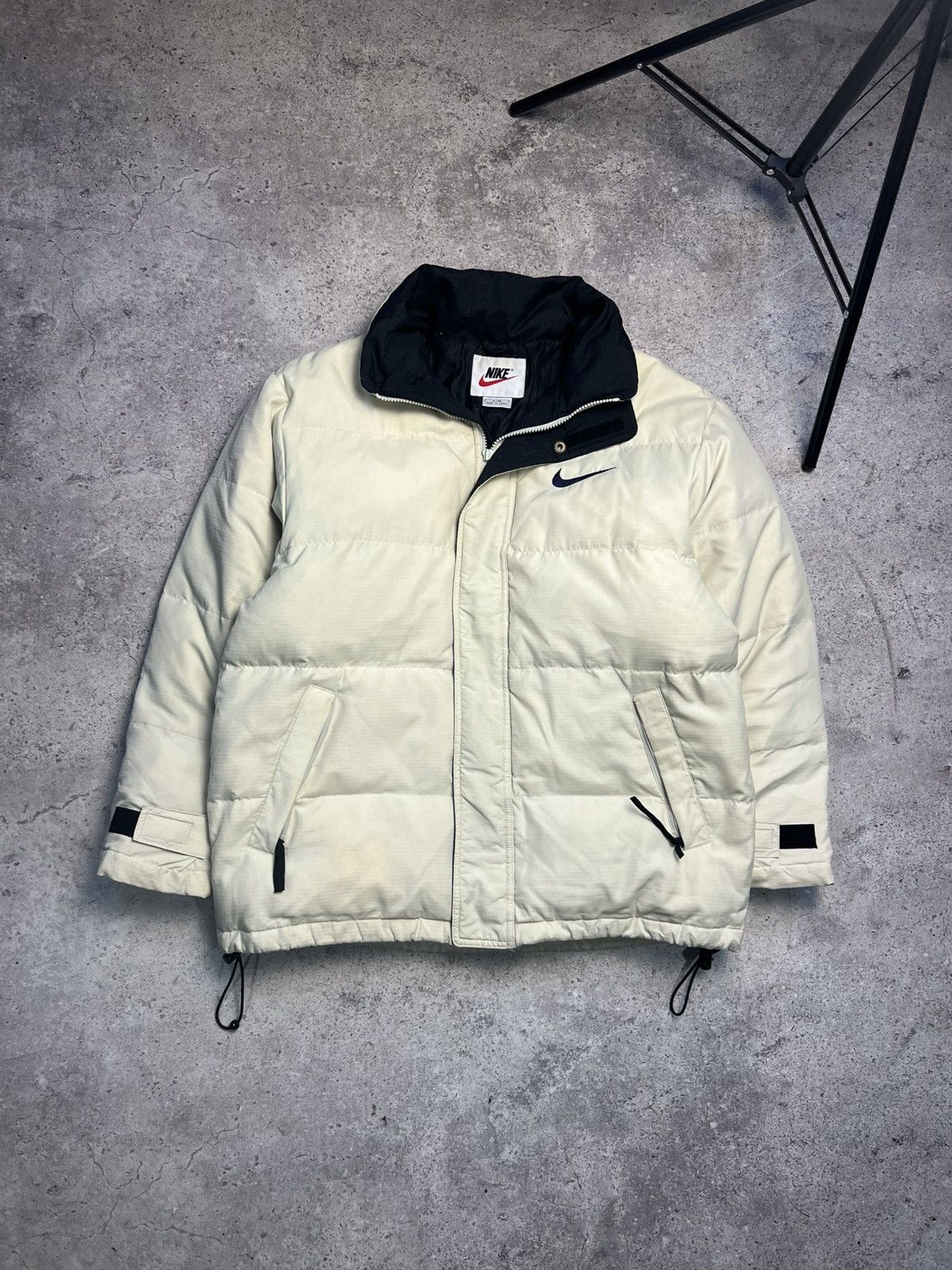Nike Nike Vintage Puffer Jacket Ivory Travis 90s Swoosh Size US M / EU 48-50 / 2 - 3 Thumbnail