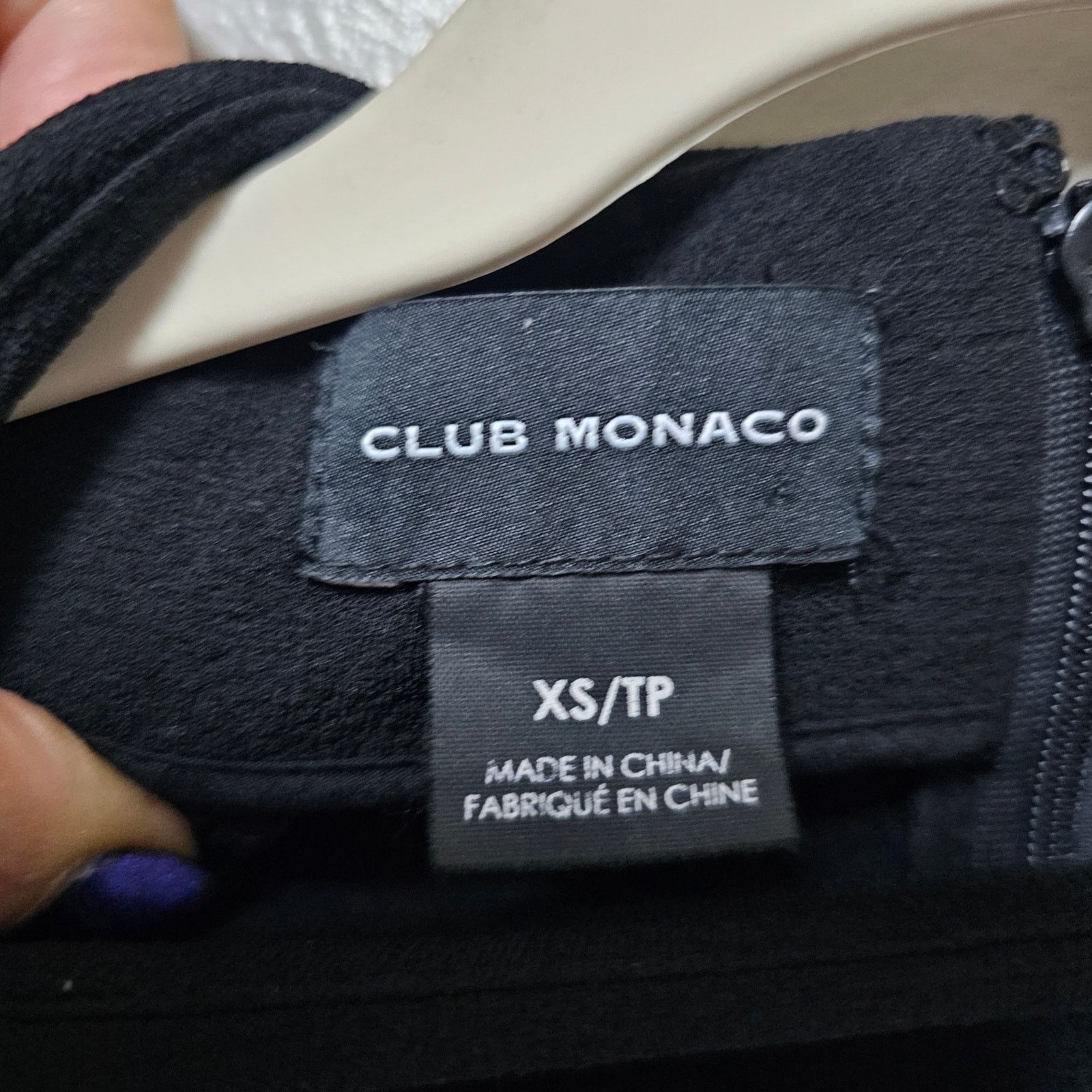 Club Monaco Club Monaco Mock Neck Zip Sleeve Zip Back Sweater Size XS Size XS / US 0-2 / IT 36-38 - 5 Thumbnail