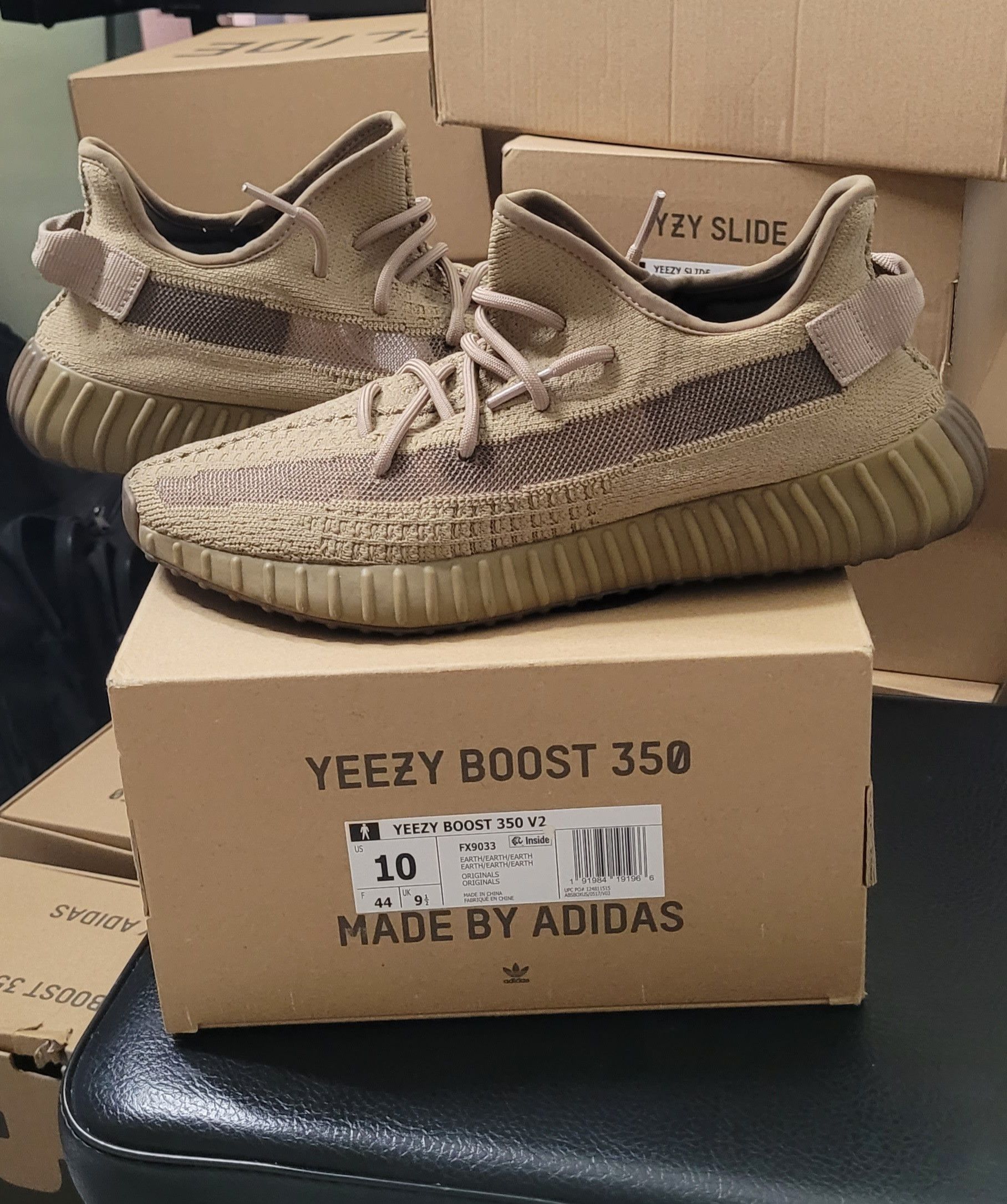 Adidas × Kanye West Adidas Yeezy 350 V2 Earth Size US 10 / EU 43 - 1 Thumbnail