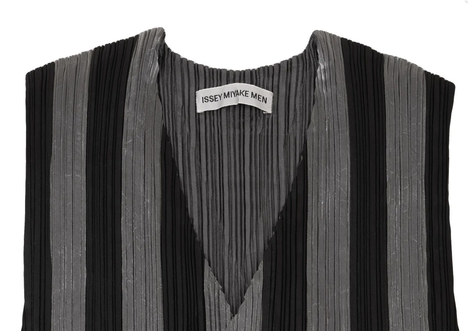 Issey Miyake Front Stripe Pleats Vest in Black and Silver, Size M Size US M / EU 48-50 / 2 - 3 Thumbnail