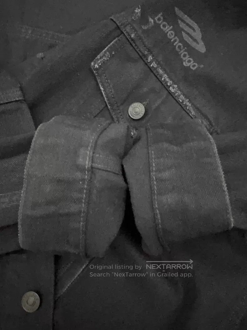 Balenciaga Balenciaga Distressed Denim Jacket Size US M / EU 48-50 / 2 - 5 Thumbnail