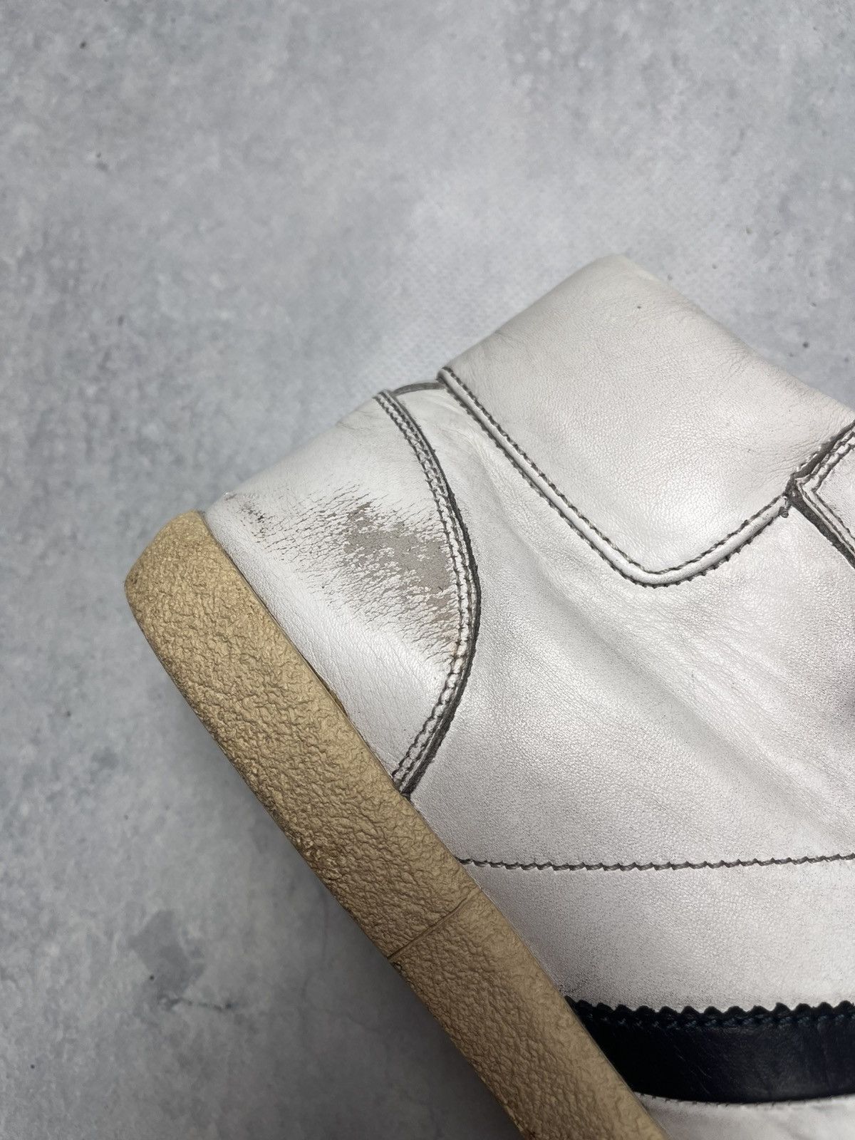 Moncler VERY RARE MONCLER HI LEATHER SNEAKERS Size US 9.5 / EU 42-43 - 6 Thumbnail
