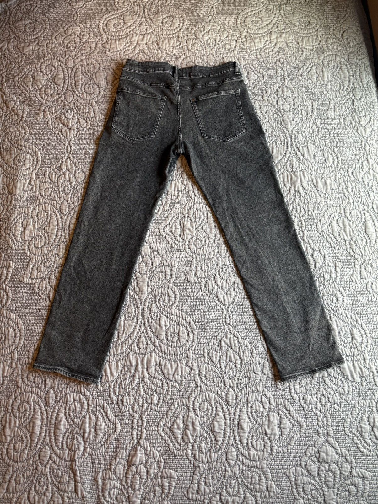 H&M Regular Fit Charcoal Jeans Size US 33 - 2 Thumbnail