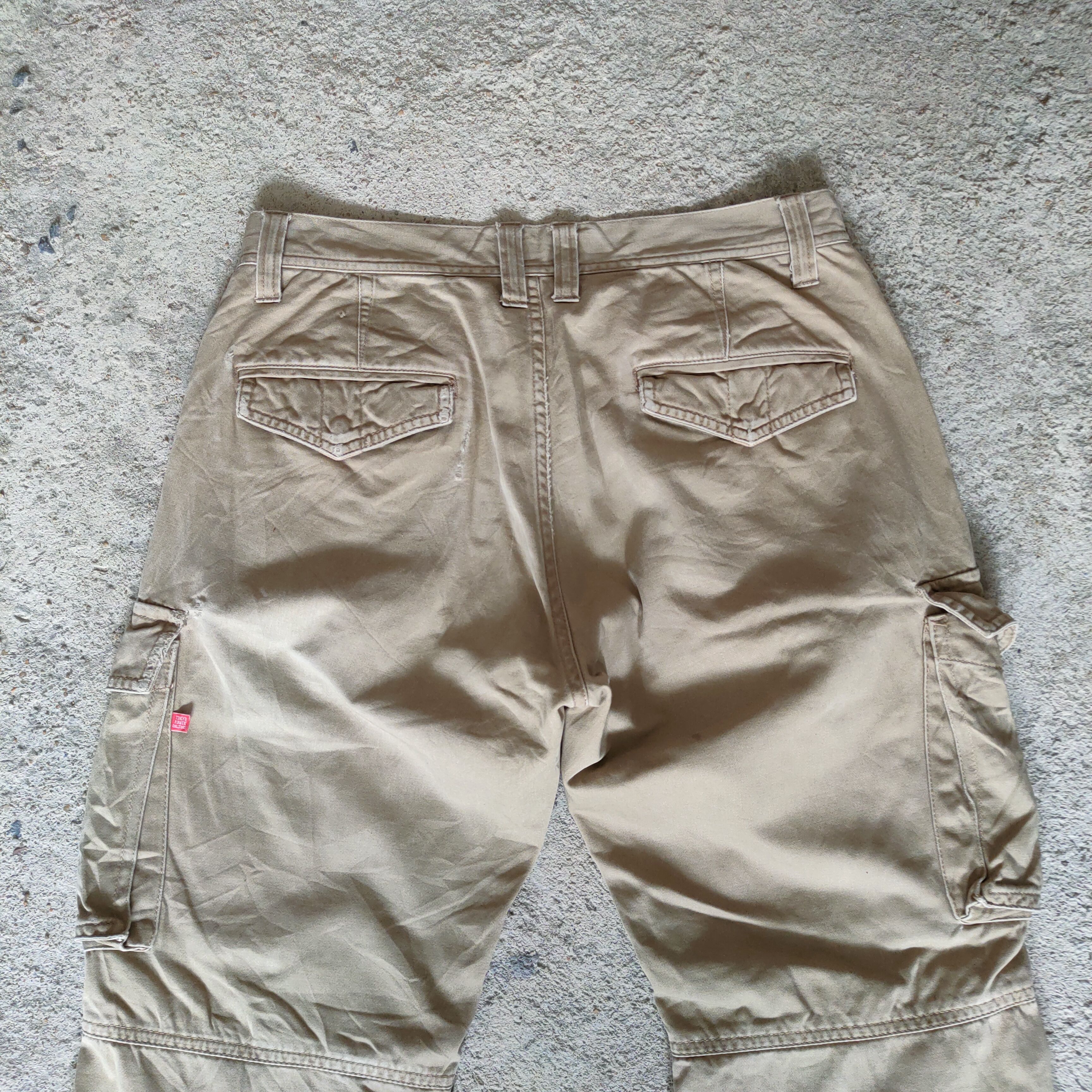 Japanese Brand TOKYO CULTURE × TAKEO KIKUCHI DISTRESSED CARGO PANTS Size US 30 / EU 46 - 10 Thumbnail