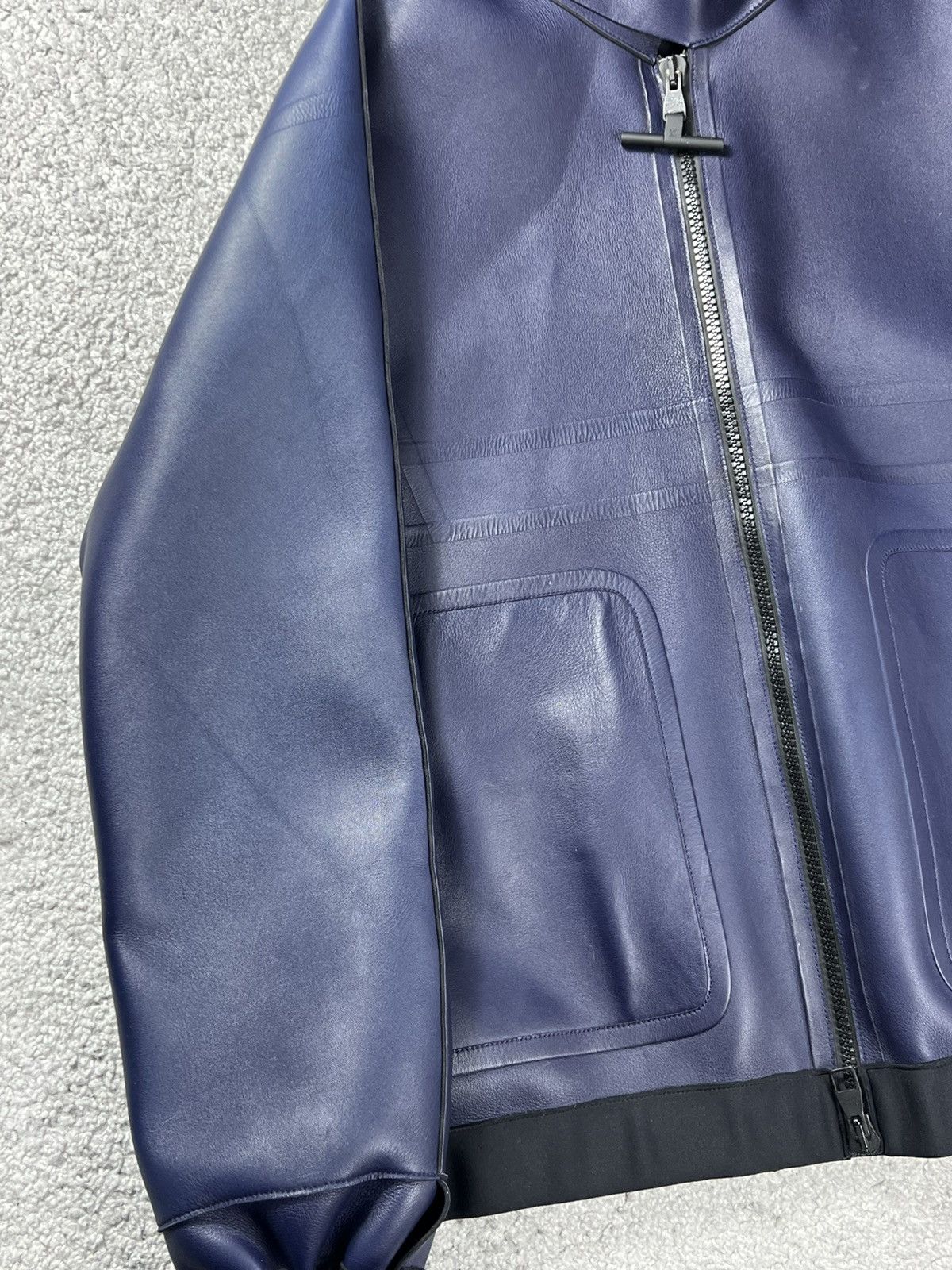 Louis Vuitton Louis Vuitton Leather Dark Blue Hooded Zip Up Jacket Size L Size US L / EU 52-54 / 3 - 5 Thumbnail