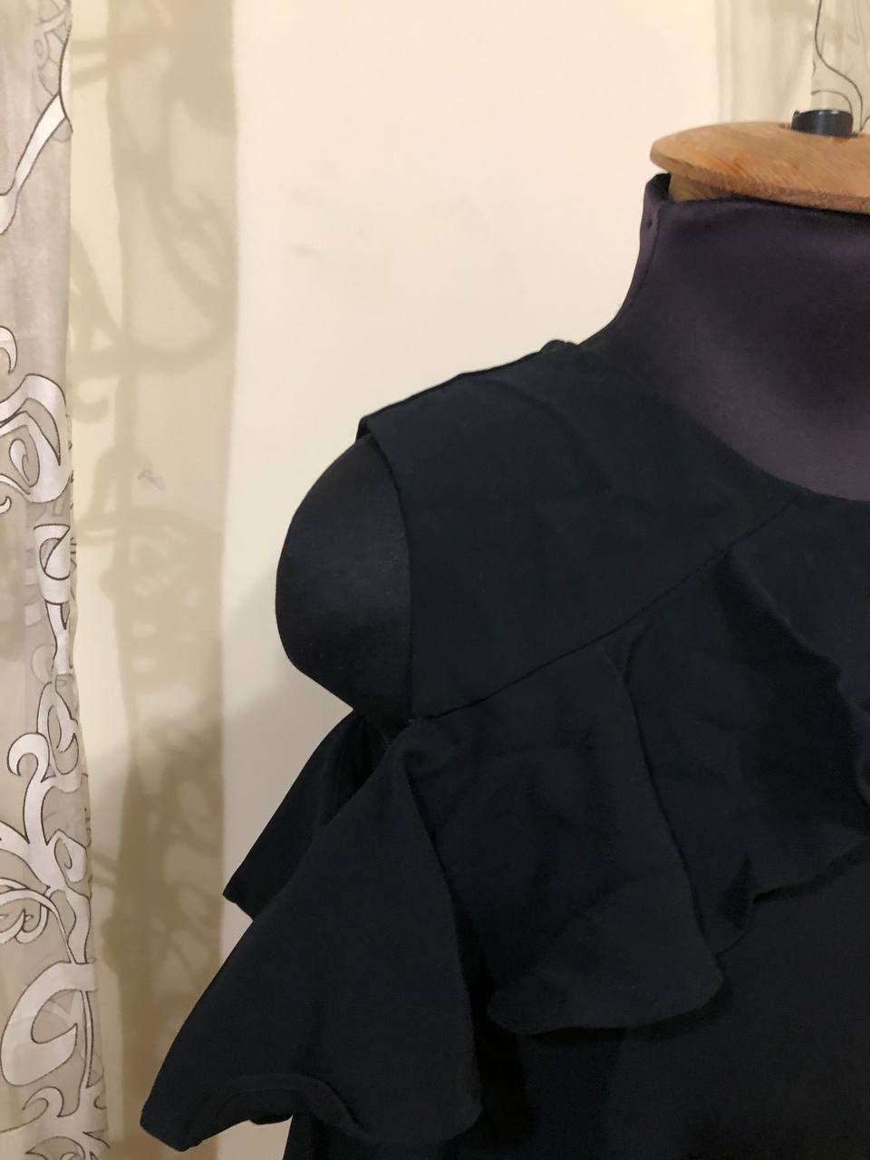 Polo Ralph Lauren RALPH LAUREN Black Georgette Crepe Cold-Shoulder Ruffled Top Size L / US 10 / IT 46 - 2 Thumbnail
