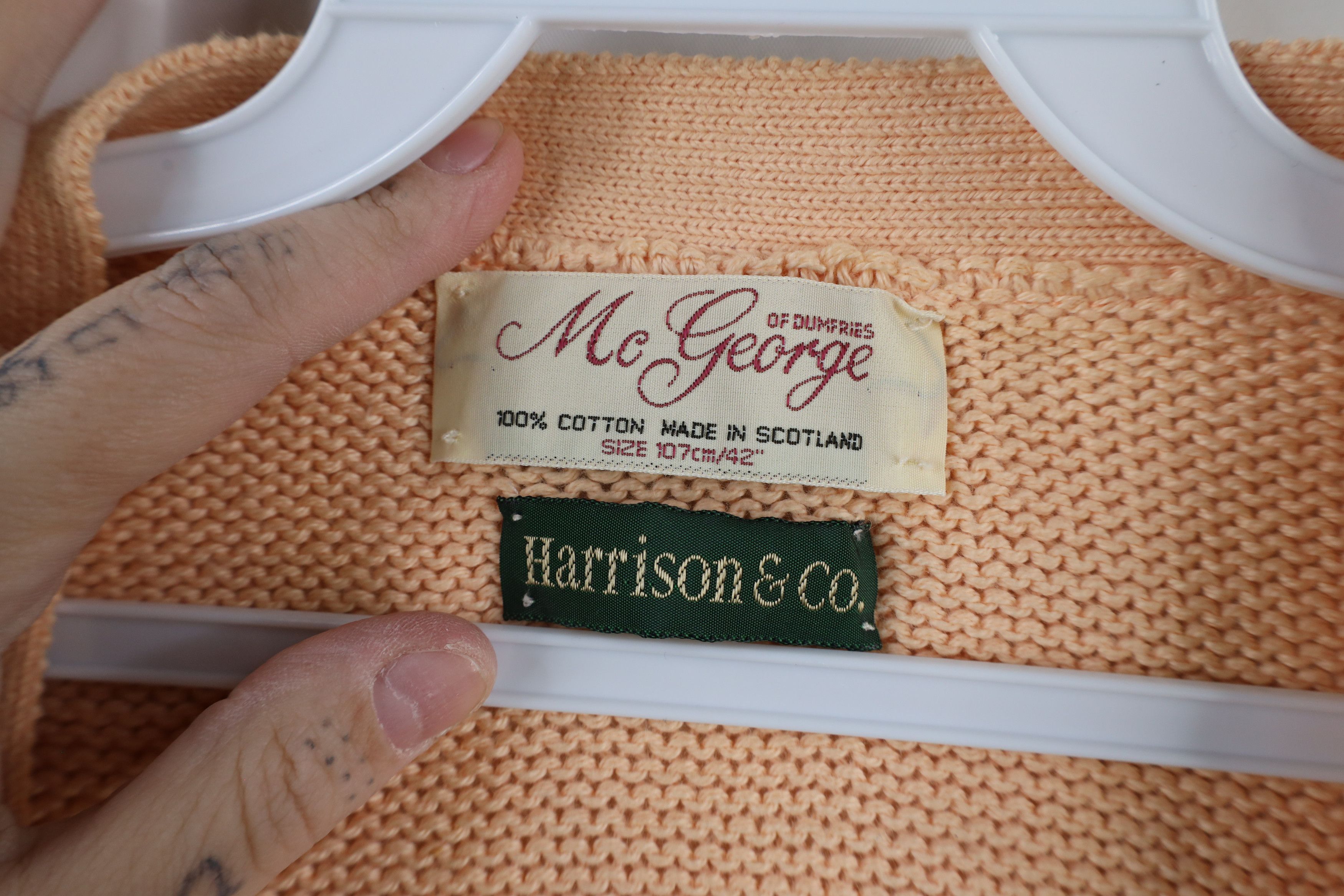 Vintage Vintage 70s Streetwear Cable Knit Cardigan Sweater Vest Pink Size US XL / EU 56 / 4 - 7 Thumbnail