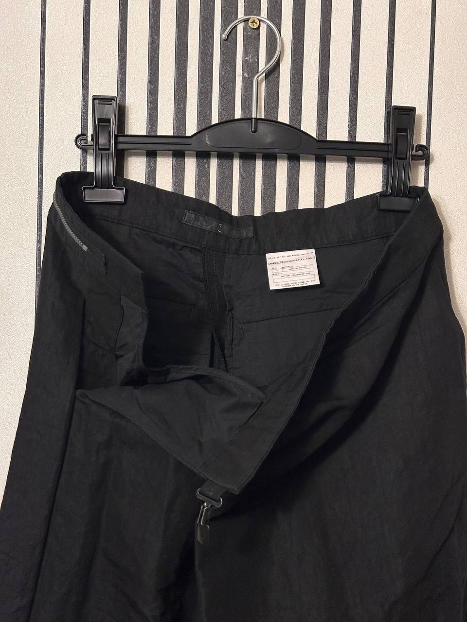 Julius 🪭2009 Julius CANON 2 Japan Asymmetrical Dark Shorts/Pants Size US 28 / EU 44 - 6 Thumbnail