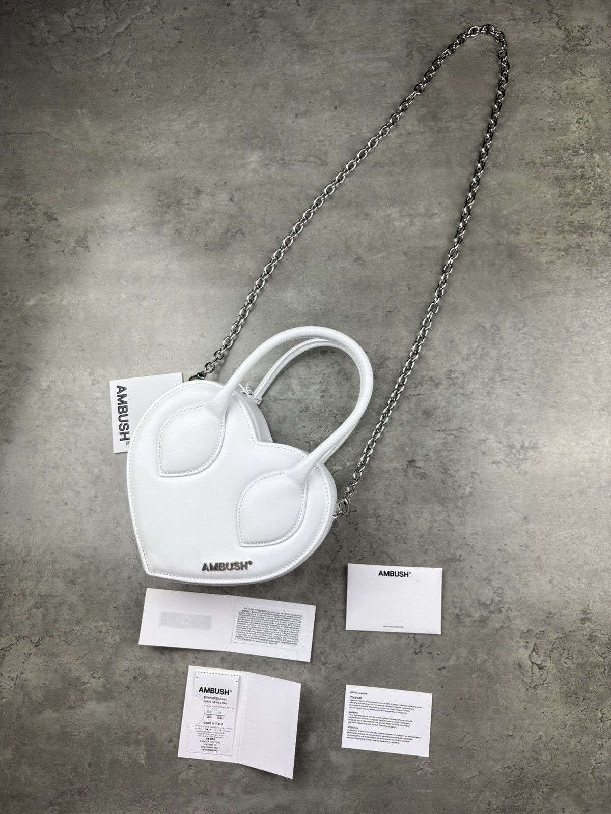 Ambush Design Ambush heart handle leather shoulder bag on chain Size ONE SIZE - 14 Thumbnail