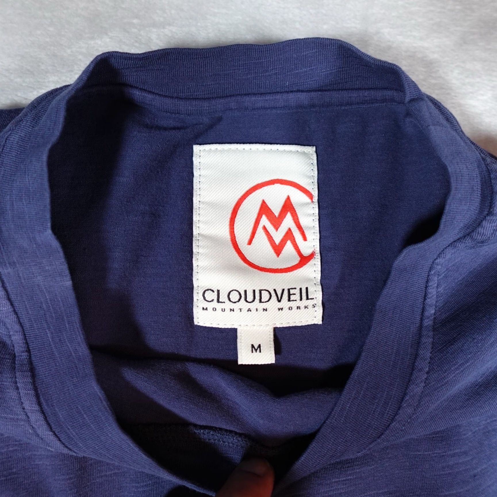 Vintage VINTAGE Cloudveil Mountain Works T-Shirt Men M Short Sleeve Crew Neck Blue 2020s City Relaxed Fit Size US M / EU 48-50 / 2 - 3 Thumbnail