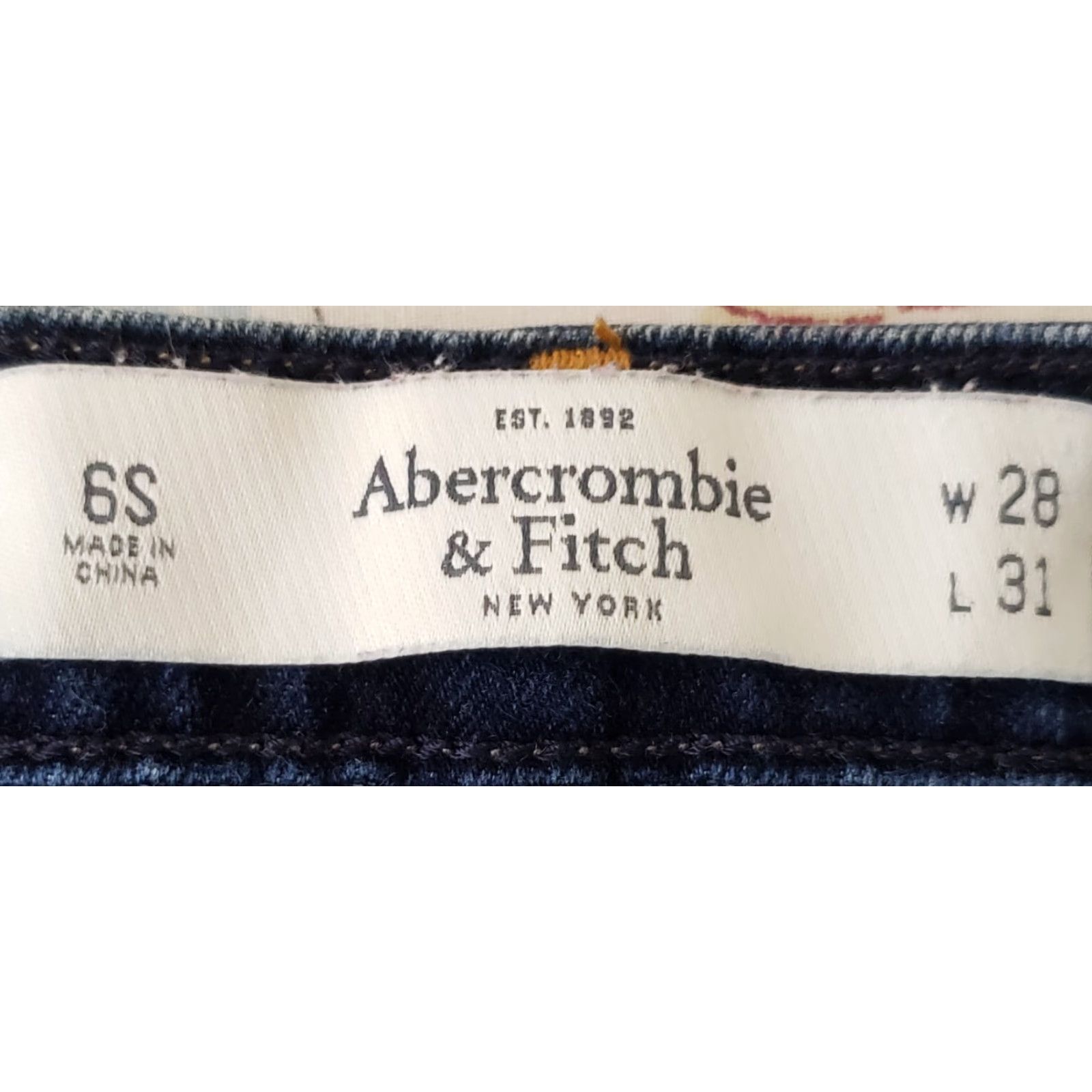 Abercrombie & Fitch Abercrombie & Fitch Womens Jeans 6Short W28 x L31 Dark Wash Blue Skinny Low Rise Size 28" / US 6 / IT 42 - 4 Thumbnail