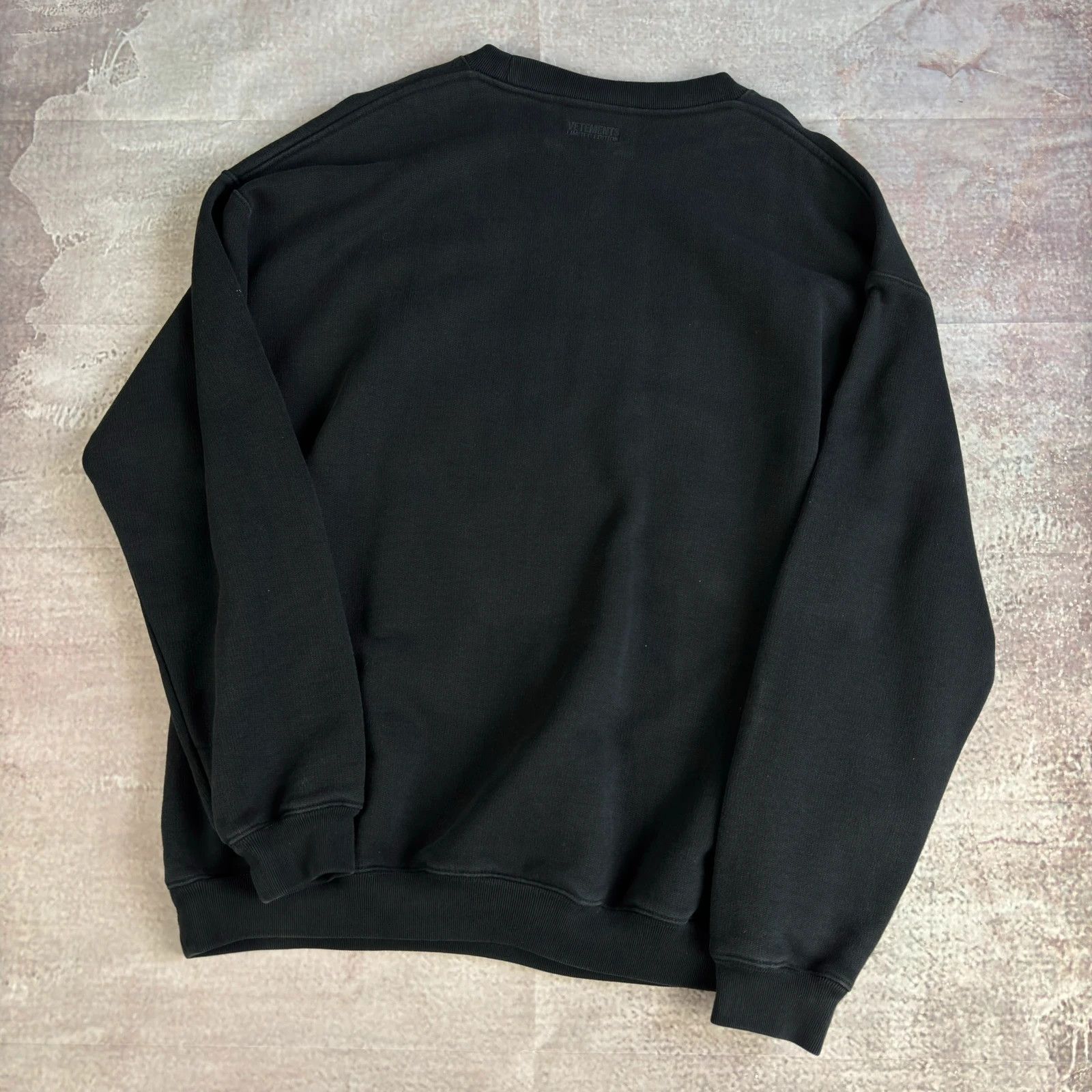Vetements Vetements Apple think differently sweatshirt crewneck Size US M / EU 48-50 / 2 - 8 Thumbnail