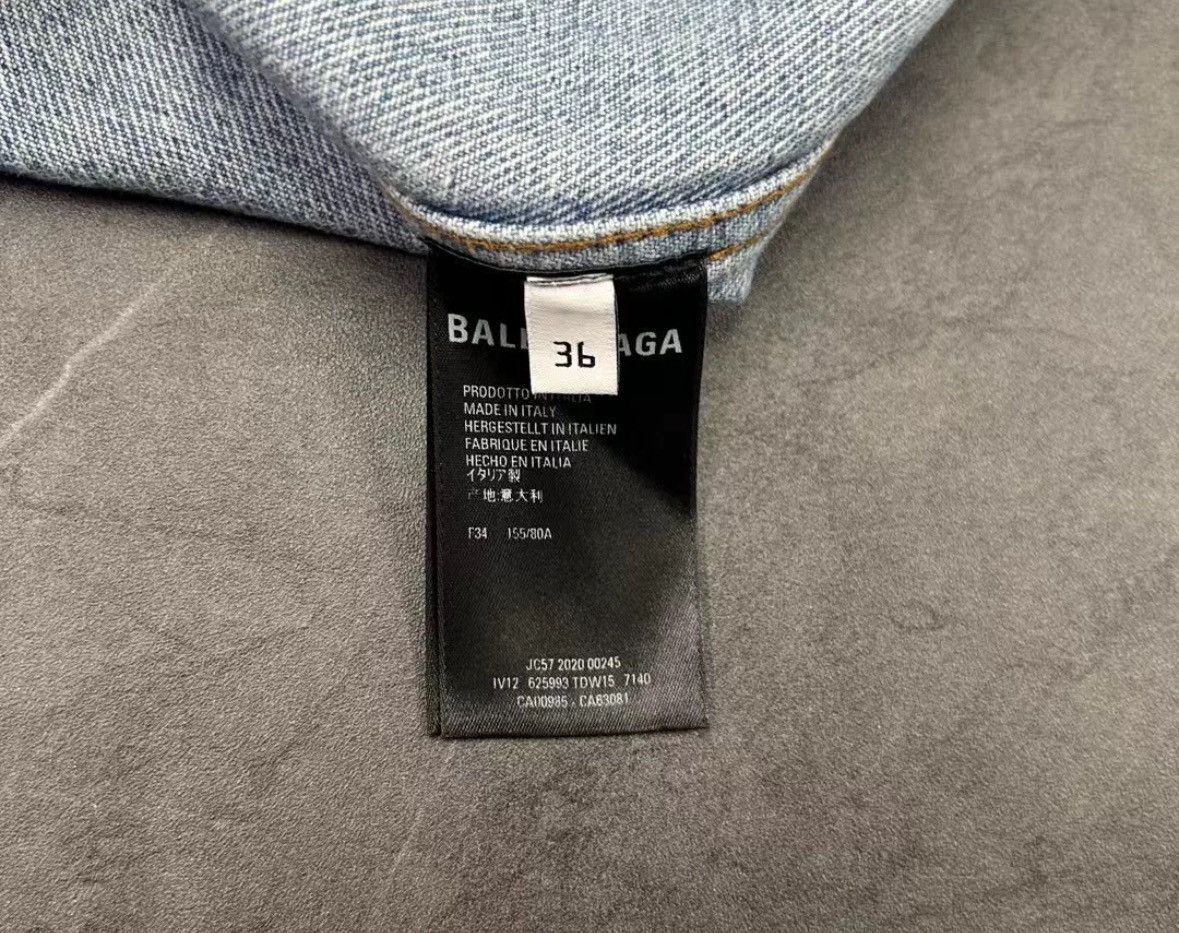 Balenciaga Balenciaga moss back letter logo printed denim jacket Size US M / EU 48-50 / 2 - 6 Thumbnail