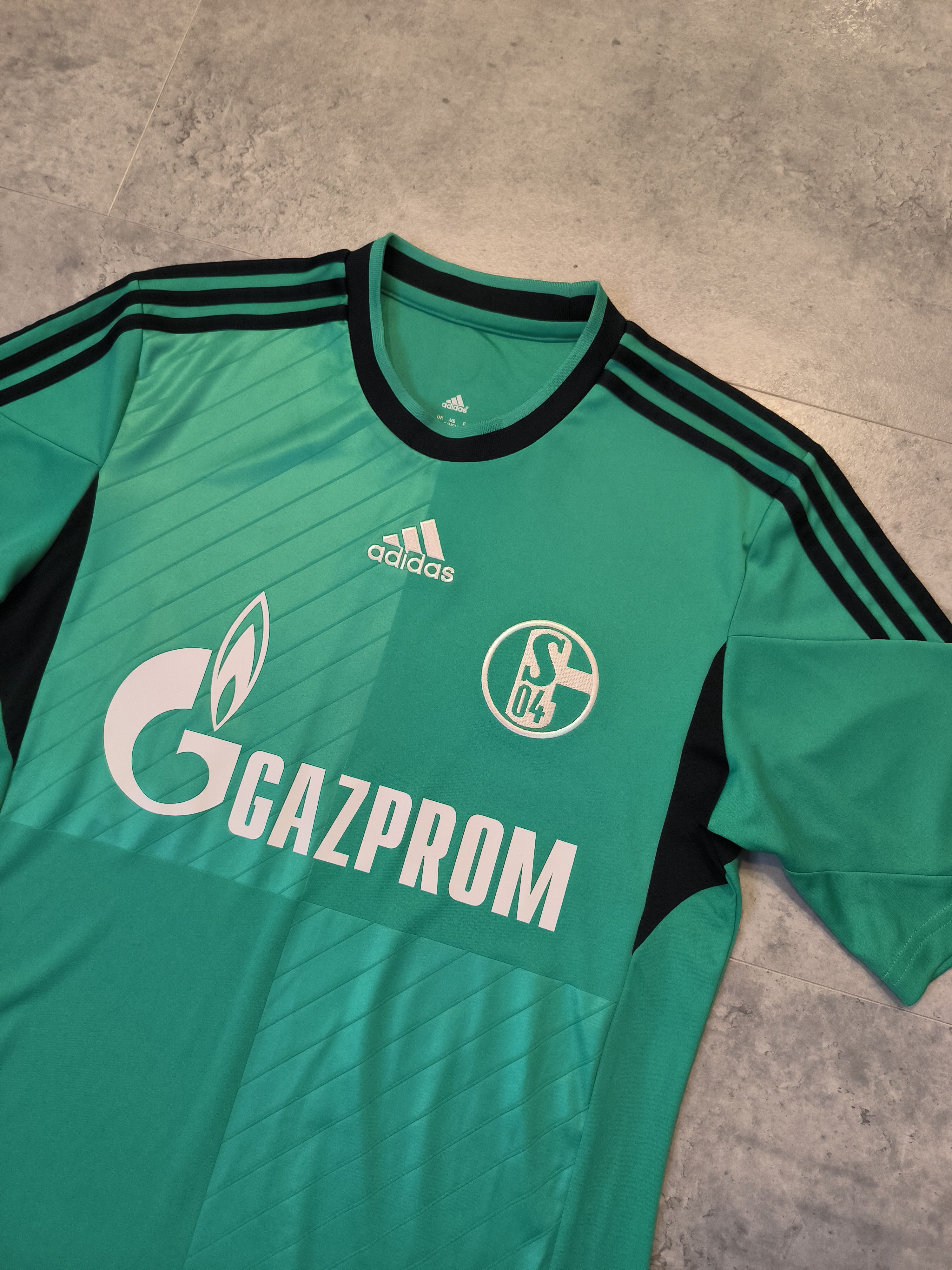 Adidas Adidas Schalke 04 2013/2014 3rd Jersey T-Shirt Size US S / EU 44-46 / 1 - 2 Thumbnail