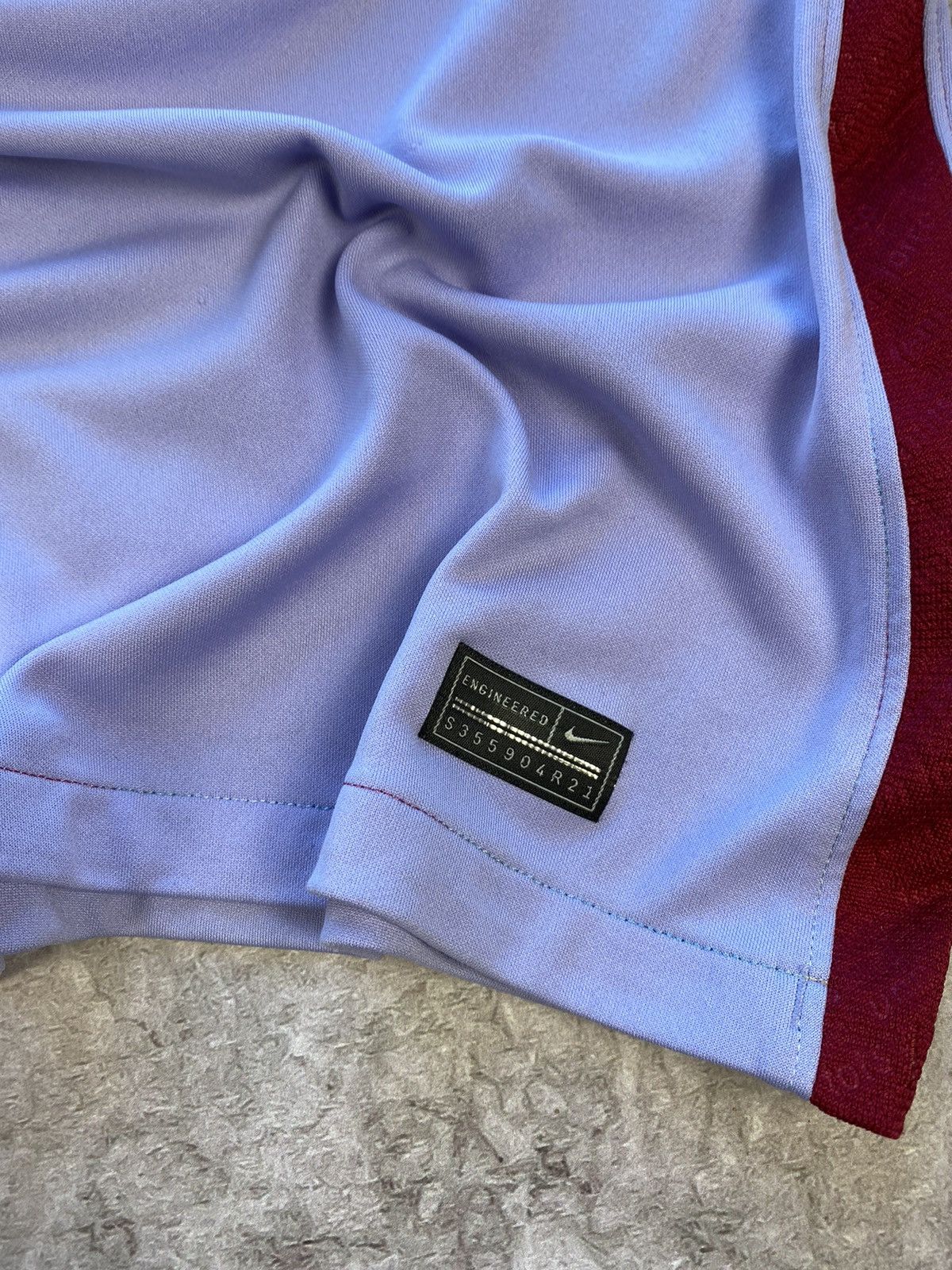 Nike × Vintage Rare Nike FC Barselona 2021/2022 Away Soccer Jersey Size US L / EU 52-54 / 3 - 8 Thumbnail