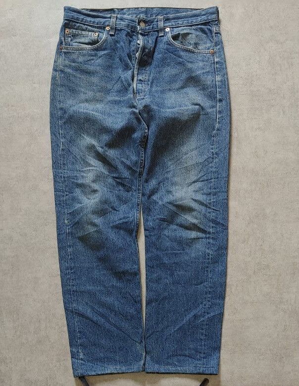 Levi's × Vintage Vintage Levi’s 501 xx made I’m USA denim jeans 34x33 Size US 34 / EU 50 - 1 Thumbnail