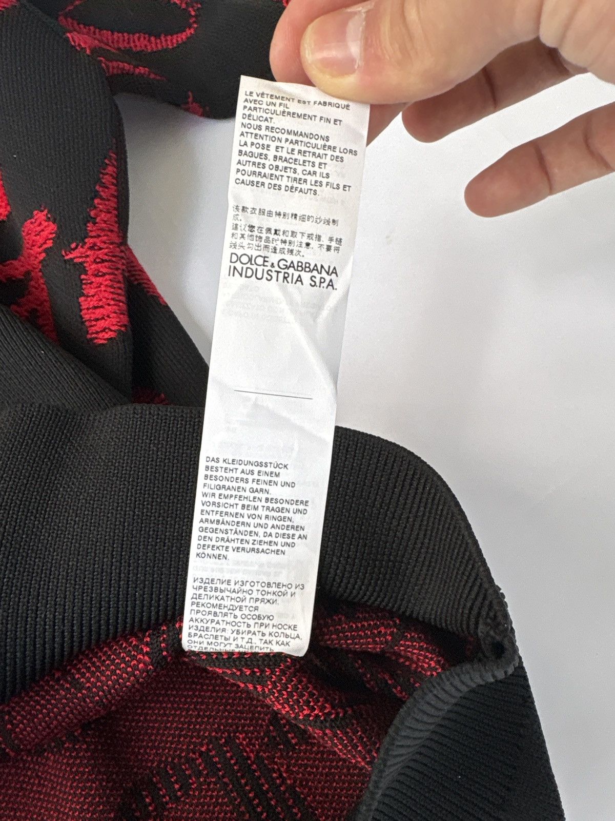 Dolce & Gabbana Dolce and Gabbana Logo Detail Jacquared Sweater Black/Red Size US M / EU 48-50 / 2 - 7 Thumbnail