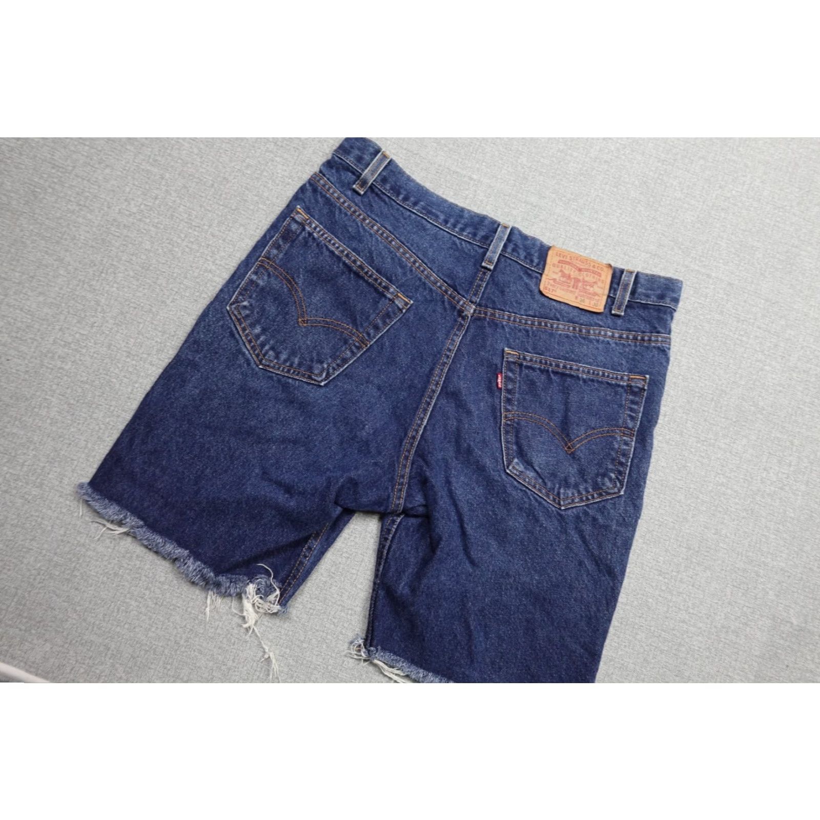 Levi's Levi's Vintage 517 Jorts Denim Blue Dark Wash Mens 36 Casual 5-Pocket Relaxed California White Belt Loops Retro Size US 36 / EU 52 - 4 Thumbnail