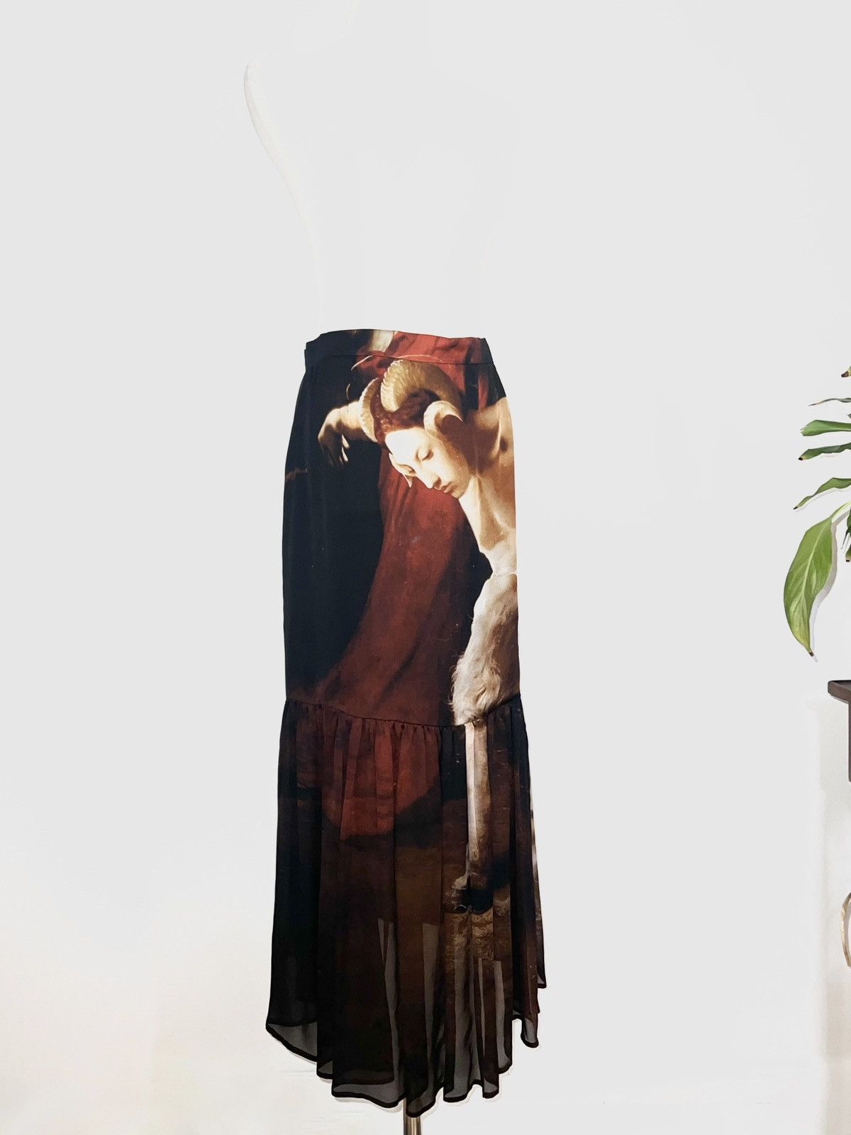 Givenchy Givenchy “Faun” printed silk skirt from the Fall 2015 Size 27" / US 4 / IT 40 - 7 Thumbnail