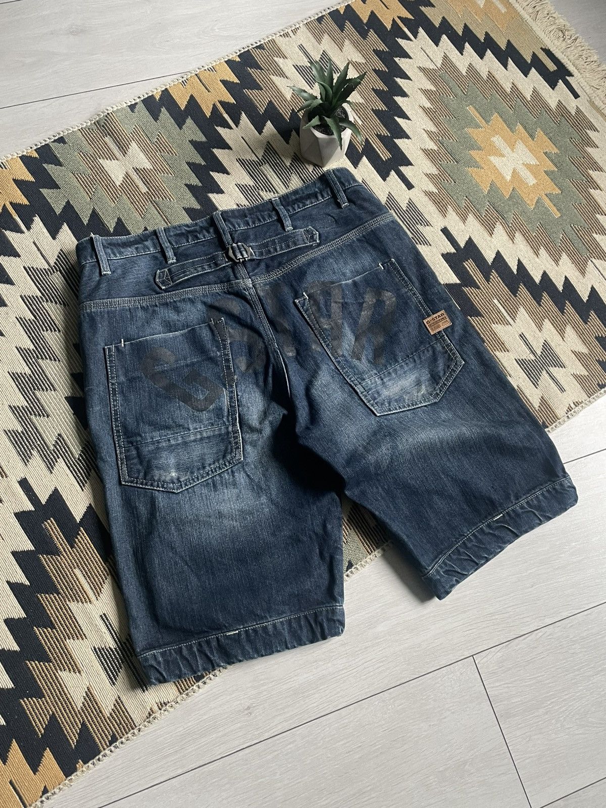 G-Star × Vintage Vintage Y2K G-Star Raw Big Logo Denim Shorts Size US 32 / EU 48 - 2 Thumbnail
