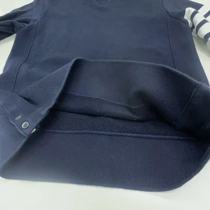 Thom Browne Thom Browne Classic Four Stripe Crew Neck Sweatshirt -2507 Size US S / EU 44-46 / 1 - 5 Thumbnail