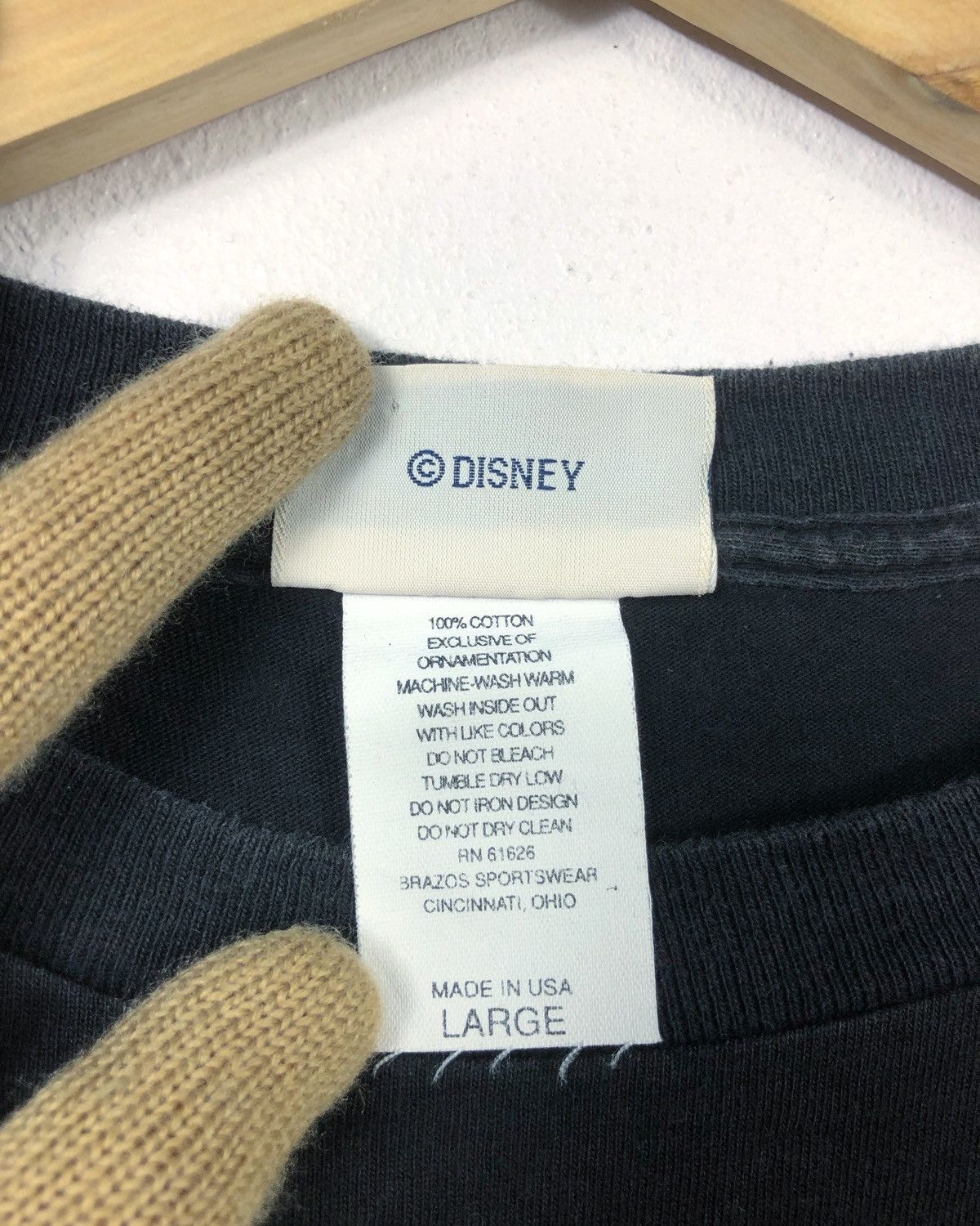 Mickey Mouse Rare Vintage Disney Mickey Mouse Tee Made in USA Size US L / EU 52-54 / 3 - 9 Thumbnail
