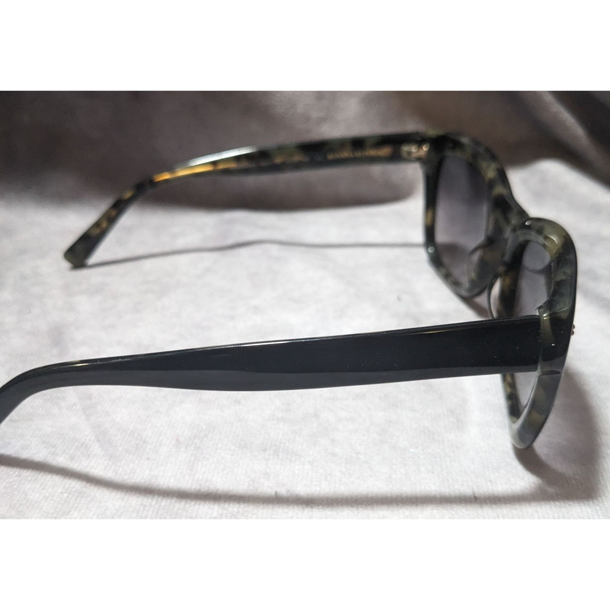 Banana Republic Banana Republic Black And Tortoise Margeaux Sunglasses Size ONE SIZE - 3 Thumbnail