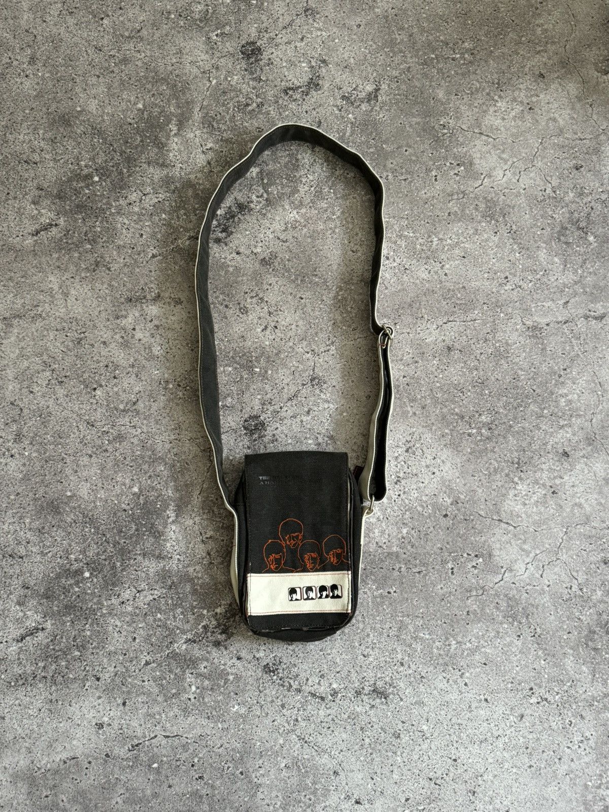 Vintage Vintage The Beatles Y2K crossbody bag Size ONE SIZE - 1 Thumbnail