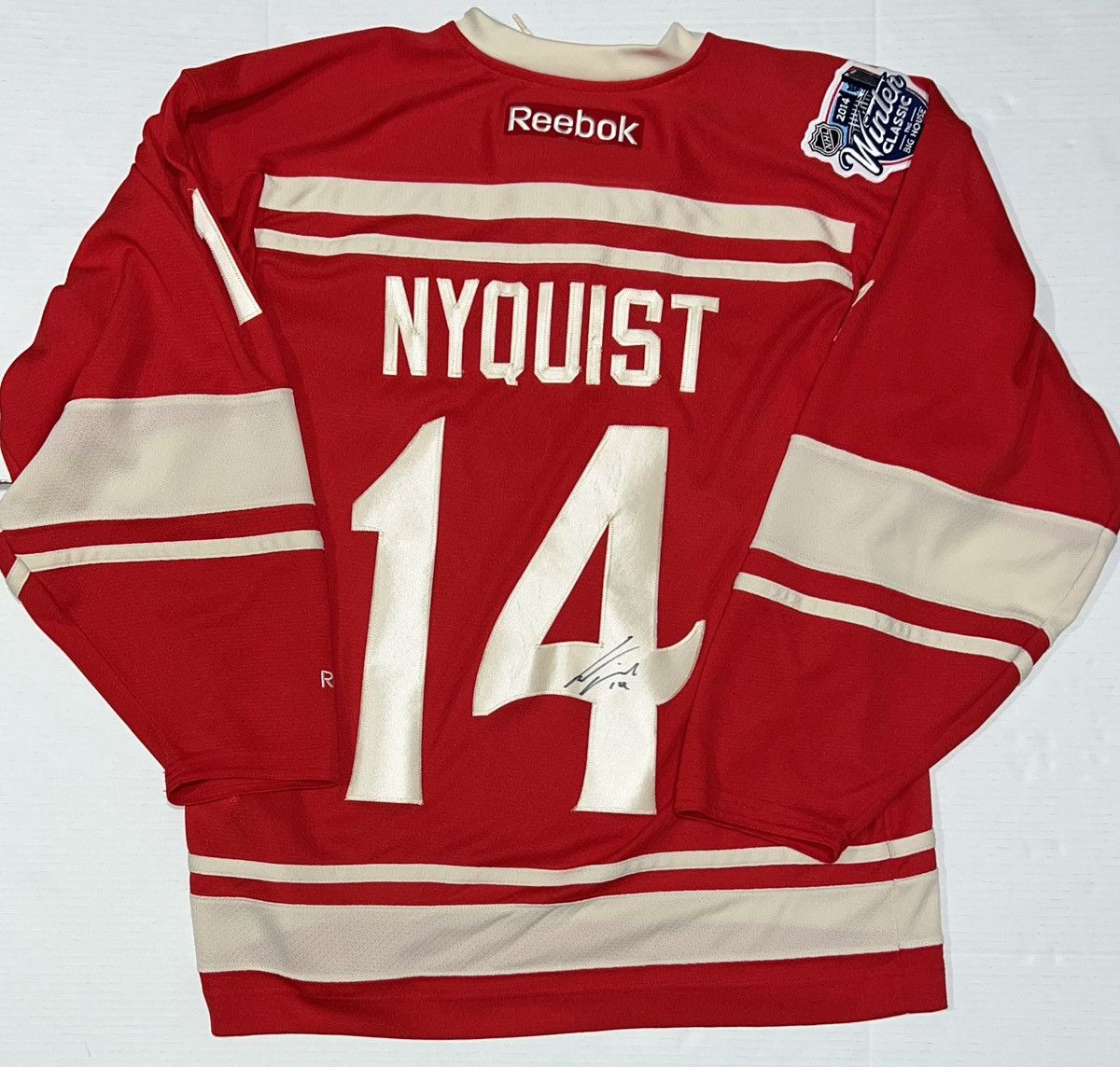NHL Signed Nyquist Detroit Red Wings Winter Classic Jersey Size US M / EU 48-50 / 2 - 2 Thumbnail