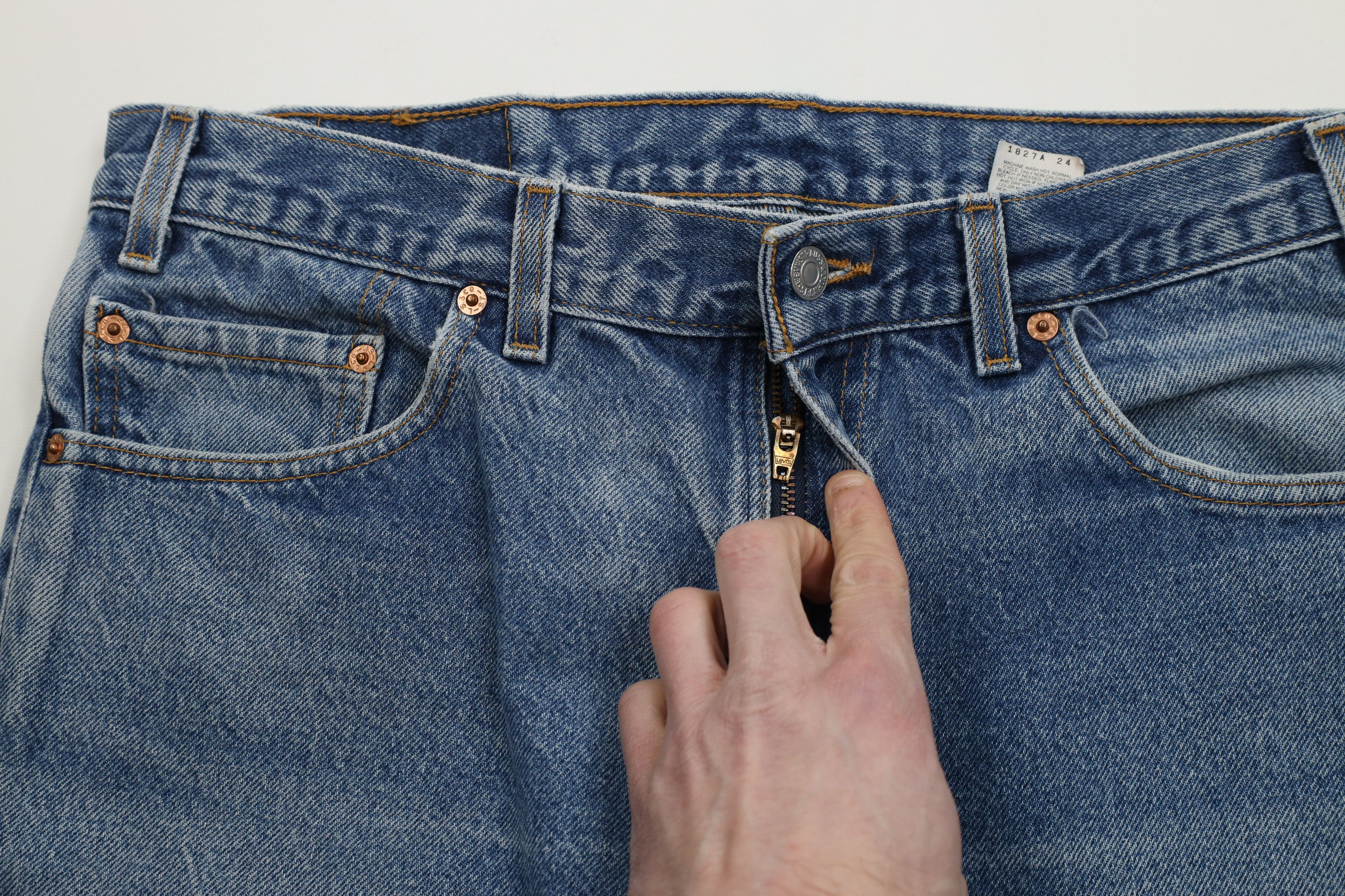 Levi's Vintage Y2K Levis 517 Flared Bootcut Denim Jeans Blue USA Size US 36 / EU 52 - 9 Thumbnail