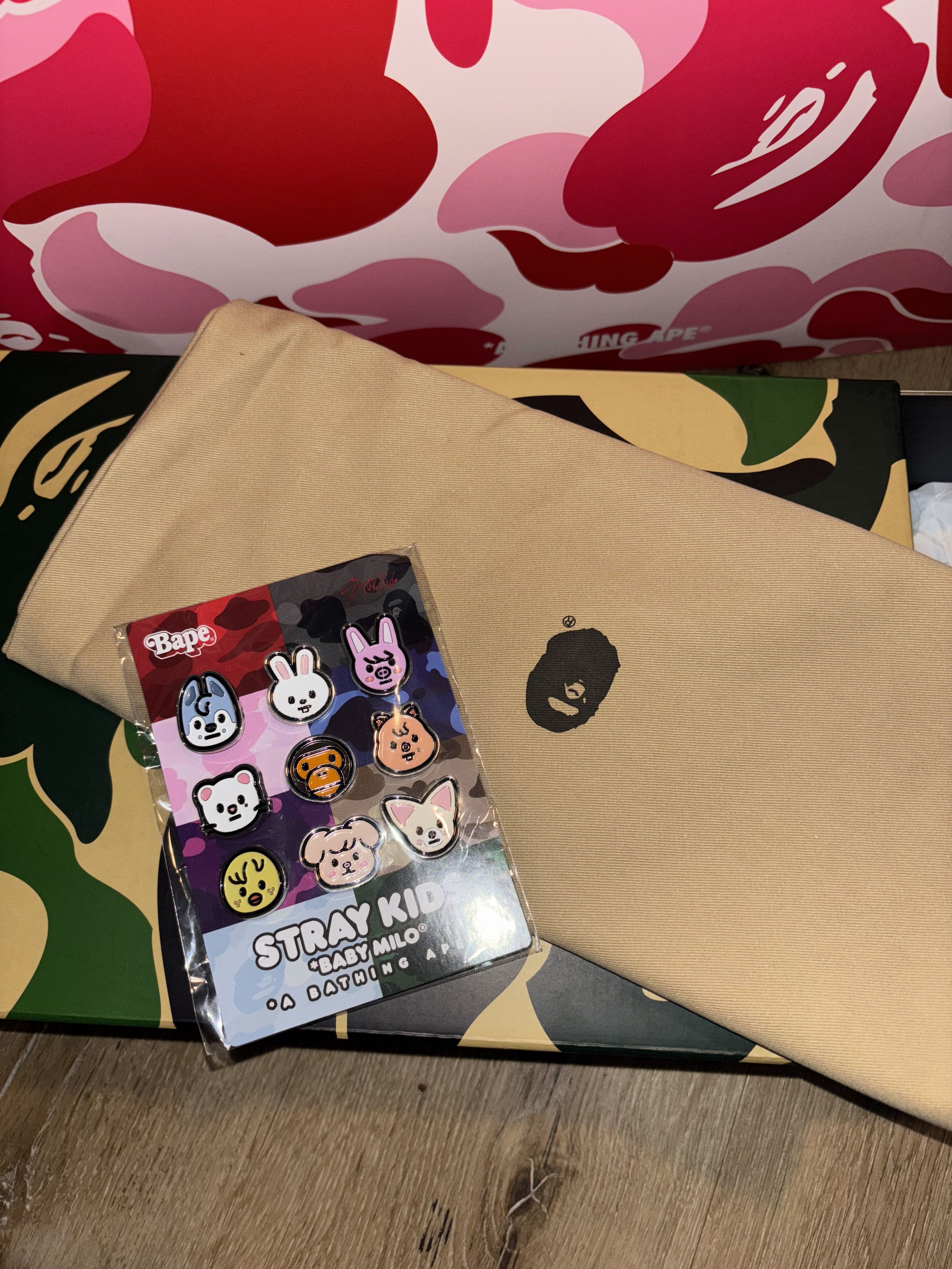 Bape BAPE x Stray Kids US Men’s 12 Shoes Brand New Authentic Size US 12 / EU 45 - 9 Thumbnail