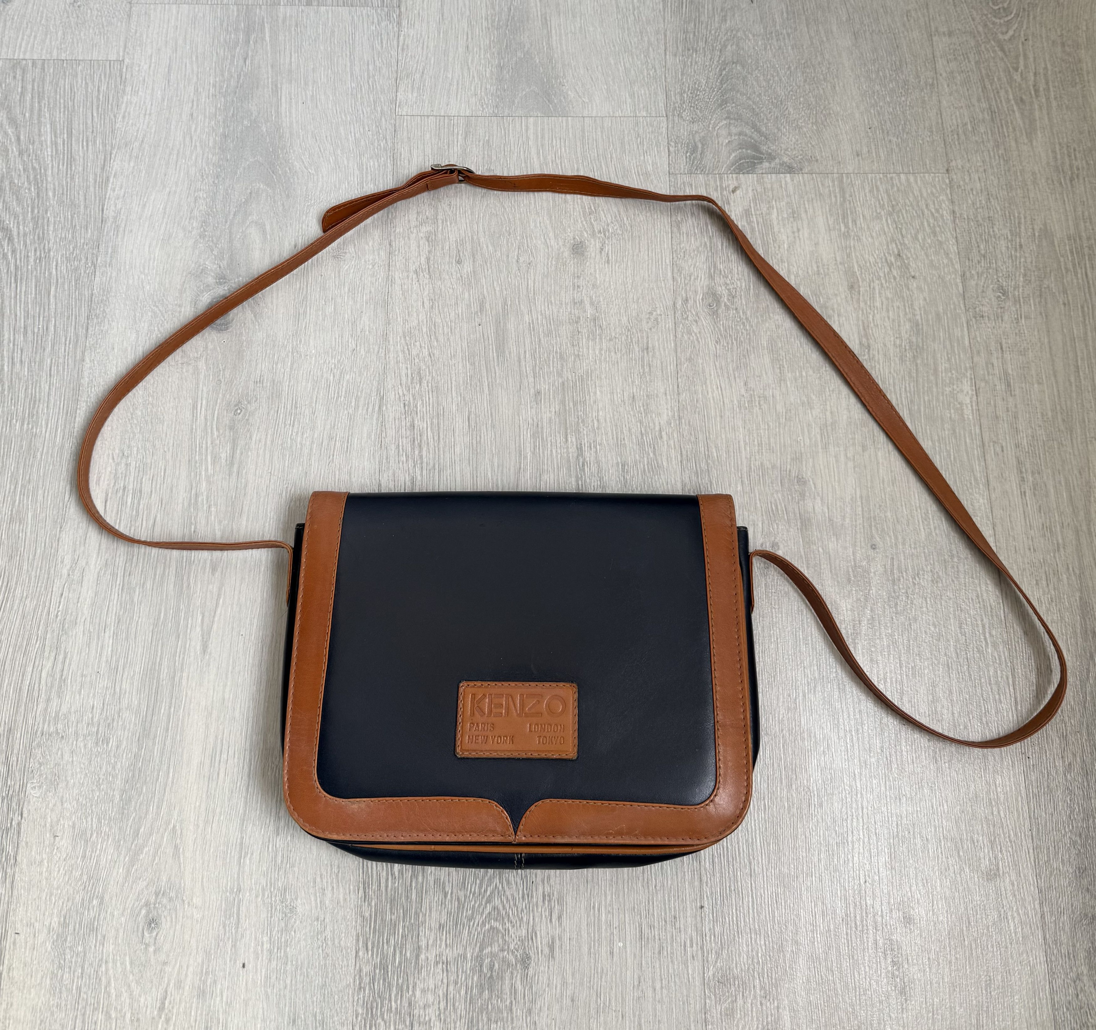 Kenzo Archive Vintage Kenzo leather messenger crossbody bag Size ONE SIZE - 3 Thumbnail