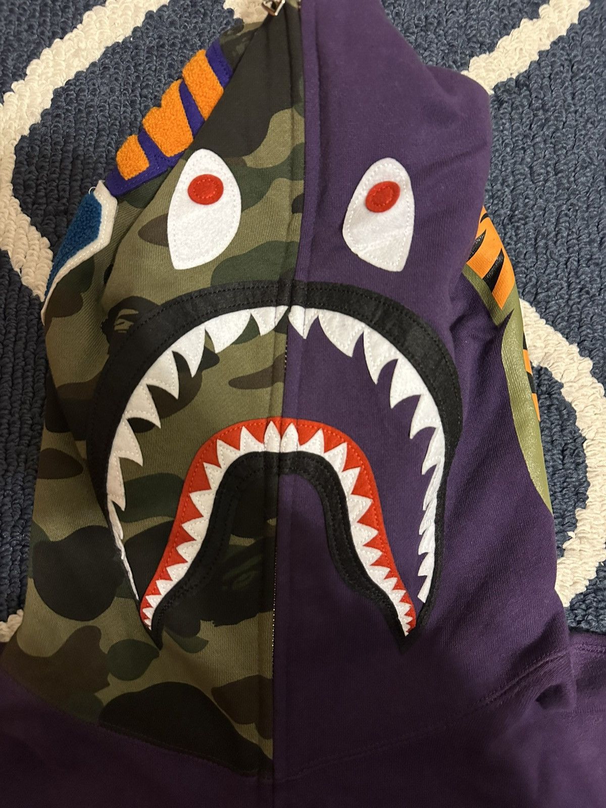 Bape Bape Purple WGM Camo Shark Hoodie Size US XL / EU 56 / 4 - 2 Thumbnail