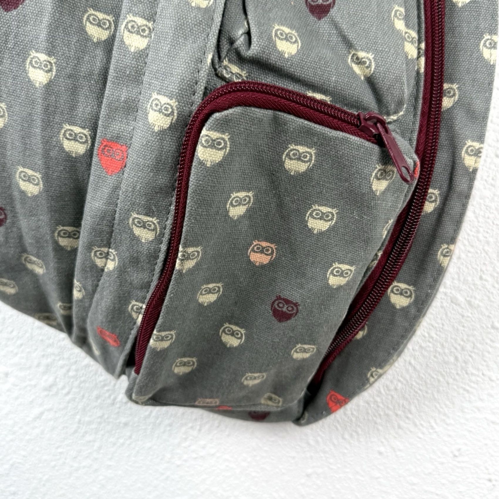 KAVU KAVU Rope Sling Bag Crossbody Gray Owls Nature Hiking Adjustable Shirt? Size ONE SIZE - 4 Thumbnail