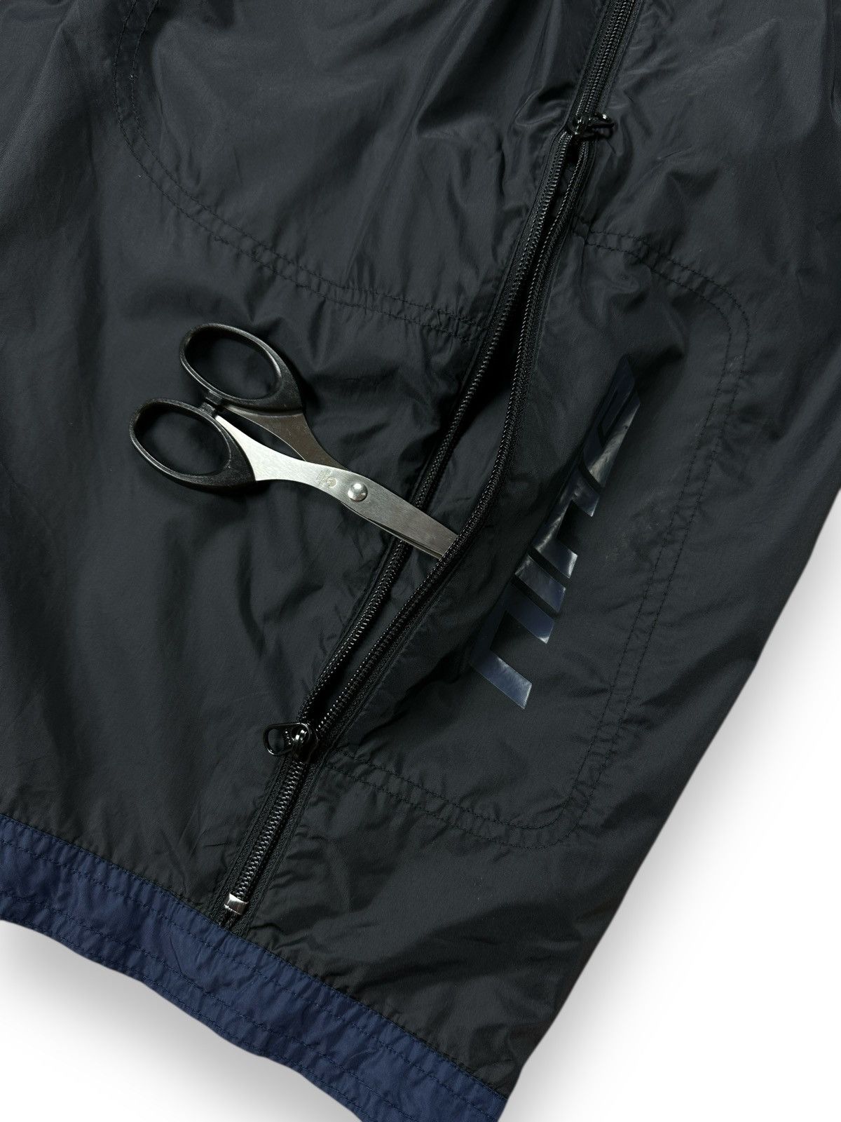 Nike × Vintage Vintage Y2K Nike Big Logo Full Zip Nylon Shorts Size US 32 / EU 48 - 6 Thumbnail