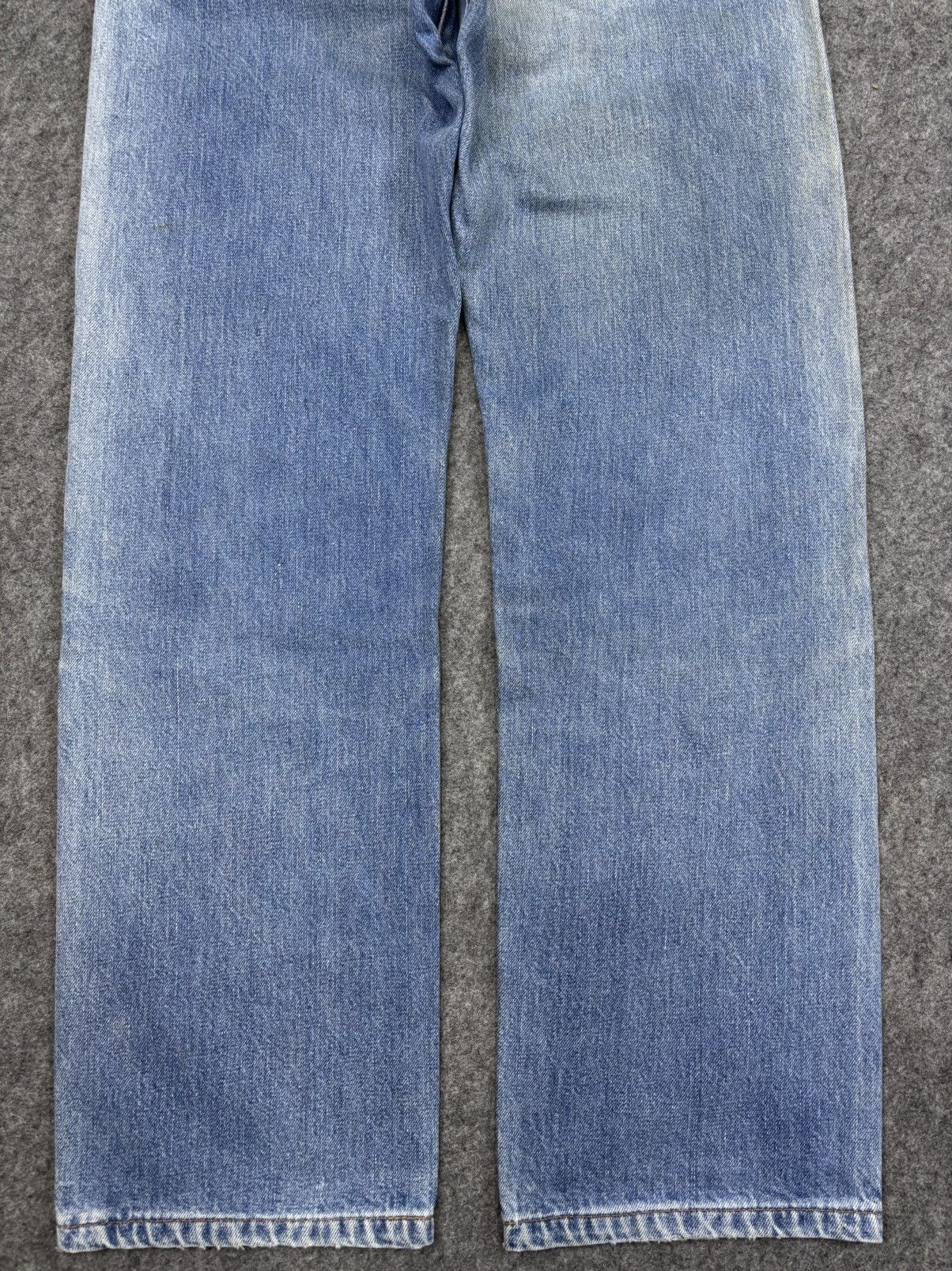 Levi's Vintage Clothing Vintage 90s LEVIS 501 Capital E Denim F802 Size US 27 - 8 Thumbnail