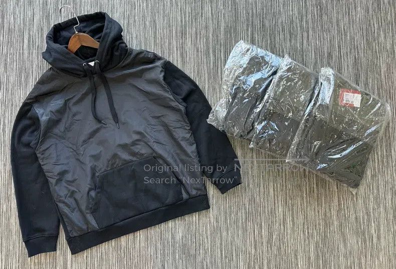 Valentino Valentino Men's black hoodie Size US M / EU 48-50 / 2 - 1 Thumbnail