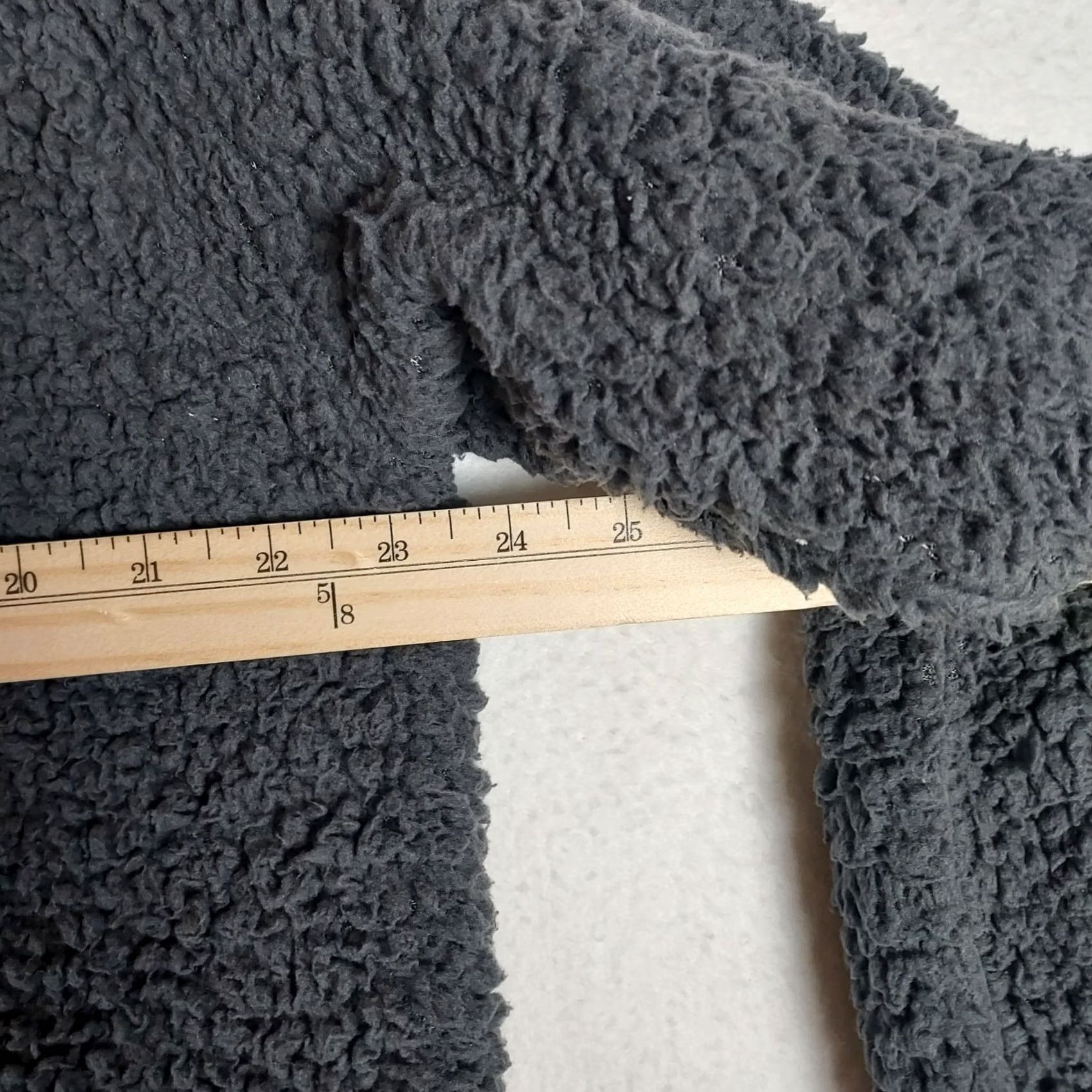 Vintage Pottery Barn Robe Bathrobe Sherpa Plush Medium Gray Polyester Mens Womens Unisex Long Sleeve Belted Tie Winter Size ONE SIZE - 5 Thumbnail