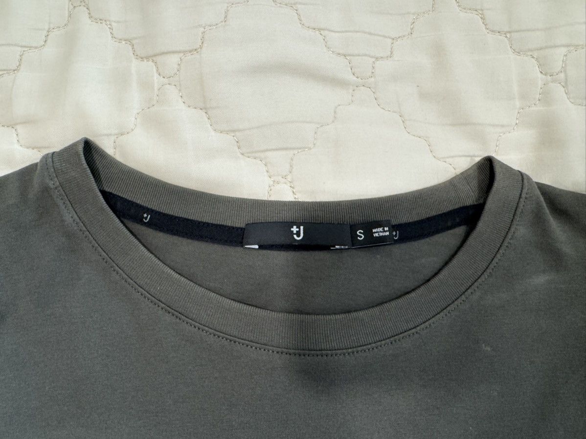 Jil Sander × Uniqlo Uniqlo x Jil Sander +J Supima T-Shirt Olive Green Size Small Size US S / EU 44-46 / 1 - 3 Thumbnail
