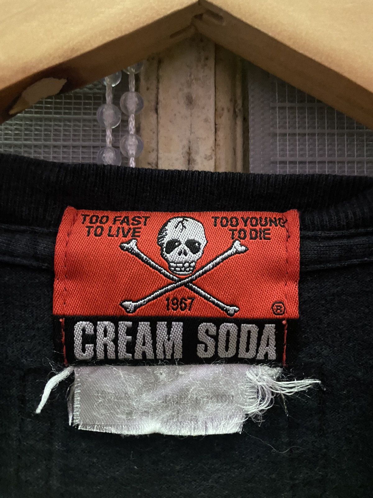If Six Was Nine Vintage Cream Soda Dragon Design Rock And Roll Tshirt Size US S / EU 44-46 / 1 - 7 Thumbnail