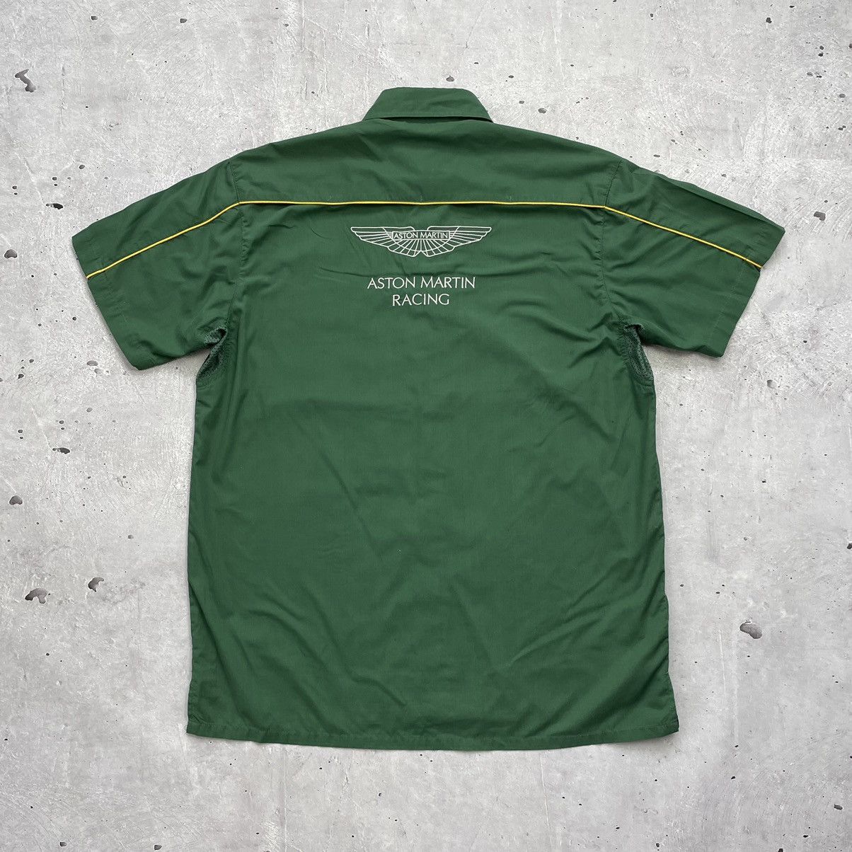 Vintage Vintage Aston Martin shirt formula 1 racing t shirt Size US M / EU 48-50 / 2 - 2 Thumbnail