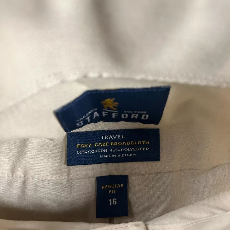 Stafford Stafford Shirt Mens 16 Regular Fit Travel Broadcloth Button Size US L / EU 52-54 / 3 - 3 Thumbnail