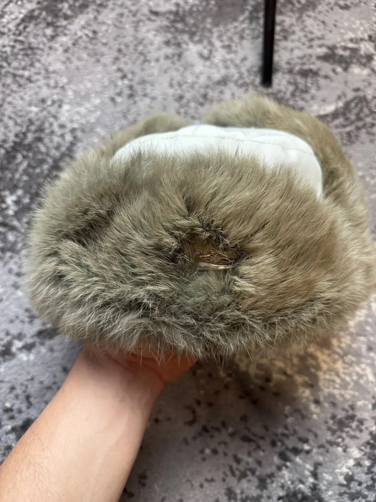 Vintage Vintage Y2K Ushanka Opium Sneakers New Balance Pin Fur Avant Size ONE SIZE - 1 Thumbnail
