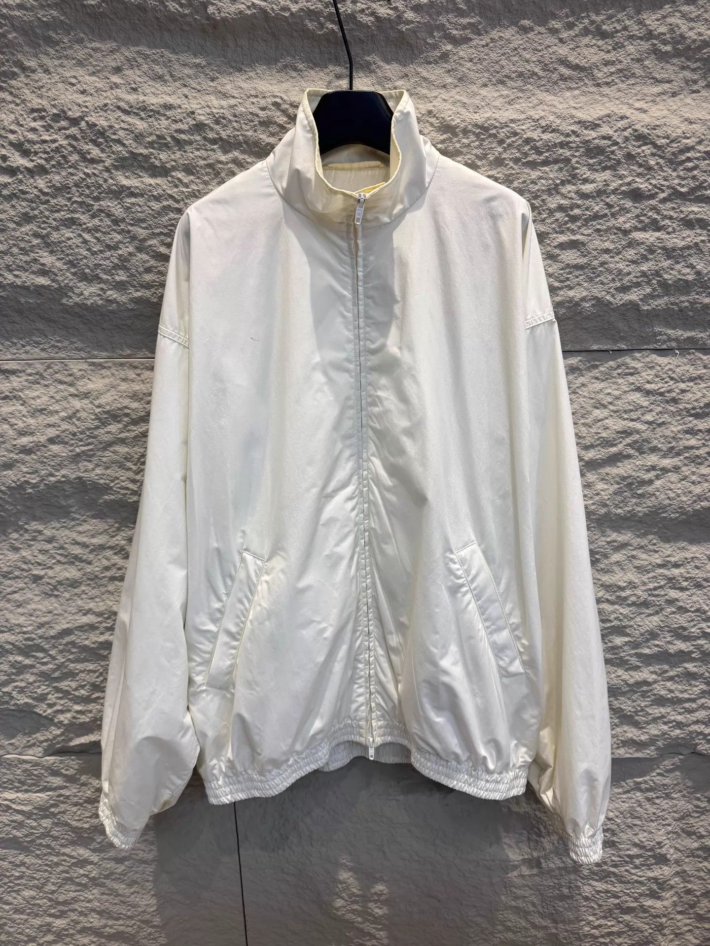 Balenciaga Balenciaga 25FW White Tape Logo Unisex Jacket Size US S / EU 44-46 / 1 - 2 Thumbnail