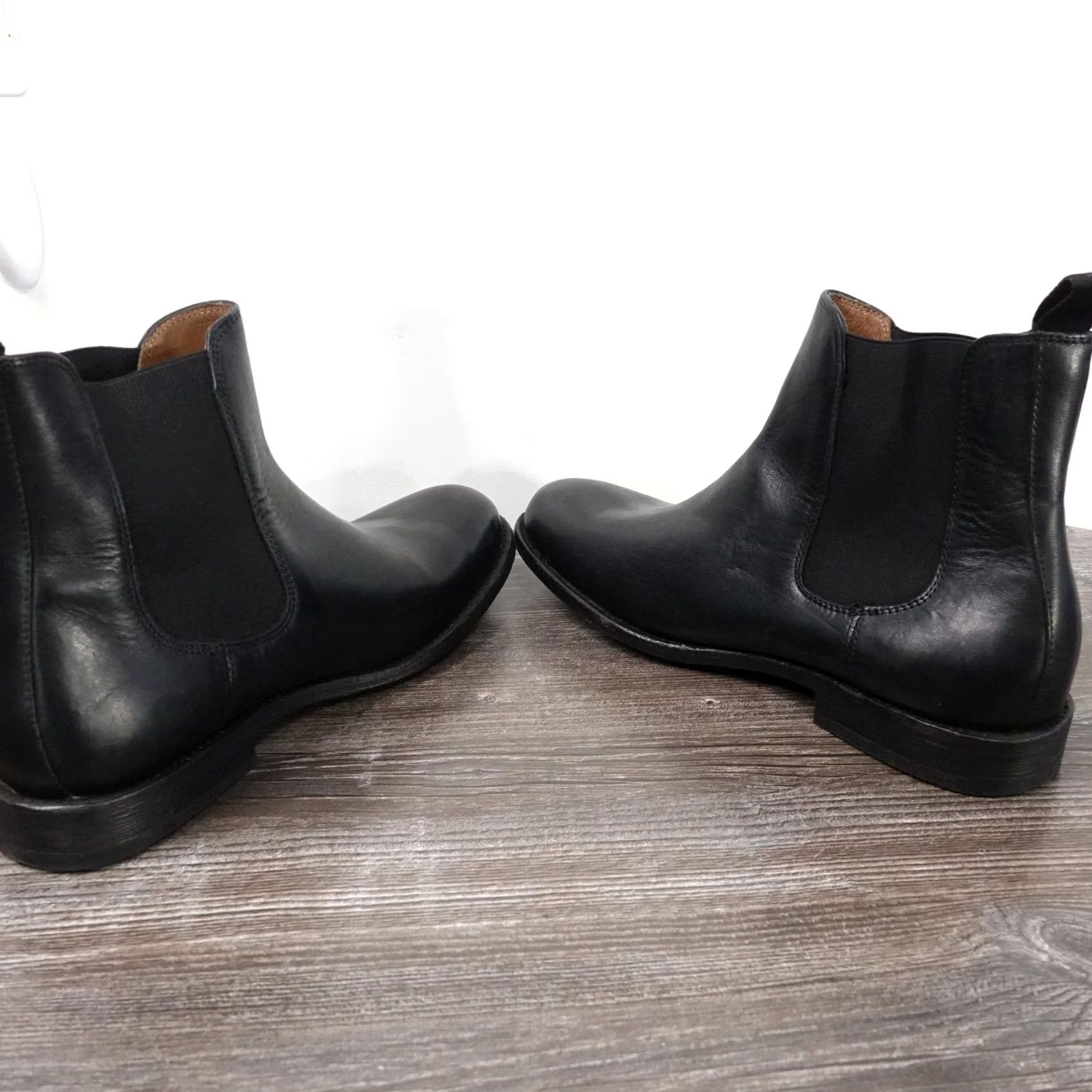 Frye Tyler Chelsea Boot Mens Size 9 D Black Leather Pull On  display picture 2