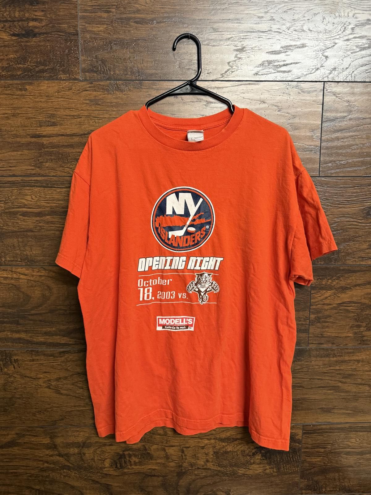 Fruit Of The Loom VTG T-shirt NY Islanders Hockey Opening Night 2003 Tee XL Size US XL / EU 56 / 4 - 1 Thumbnail