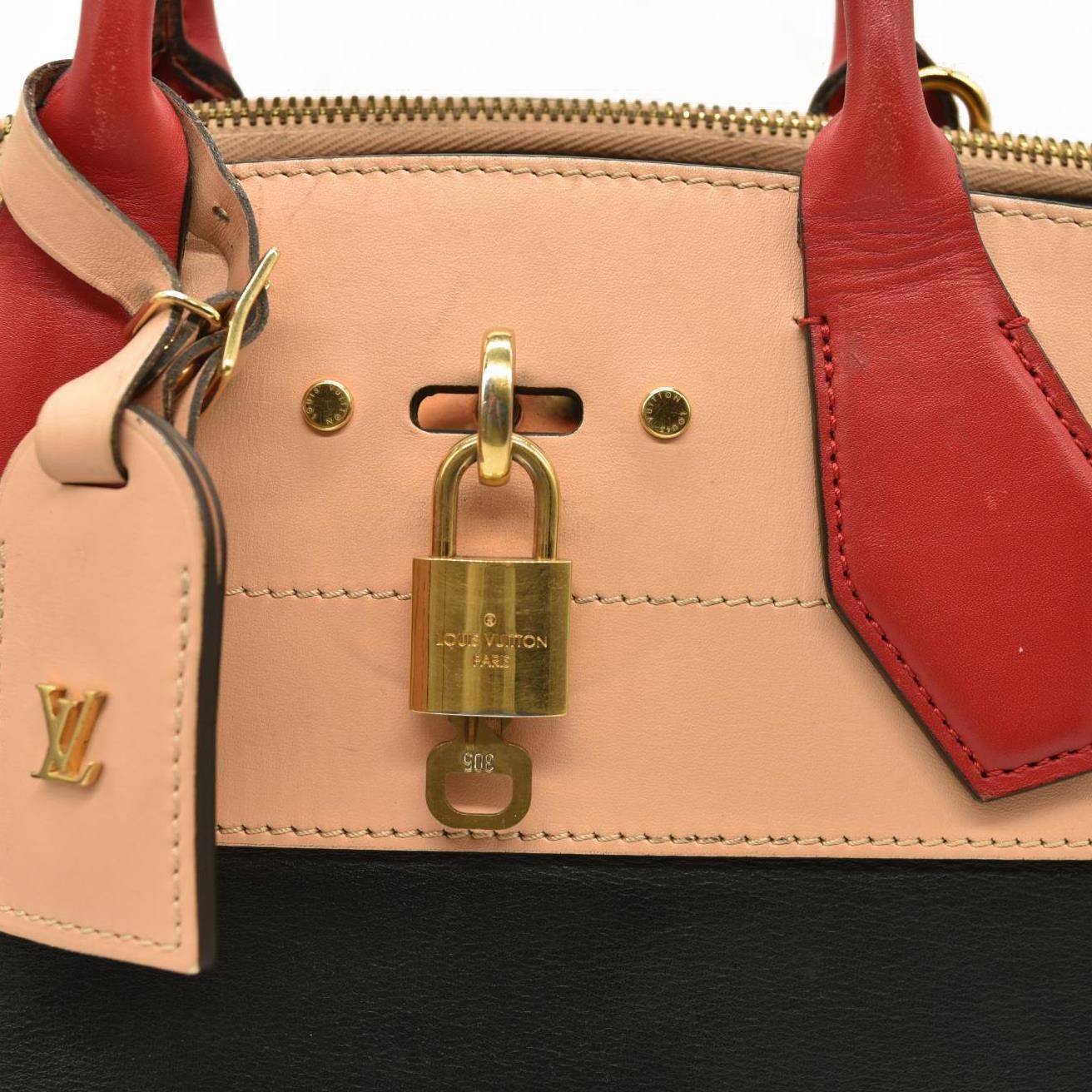 Louis Vuitton LOUIS VUITTON City Steamer MM City Steamer Handbag Noir Size ONE SIZE - 3 Thumbnail