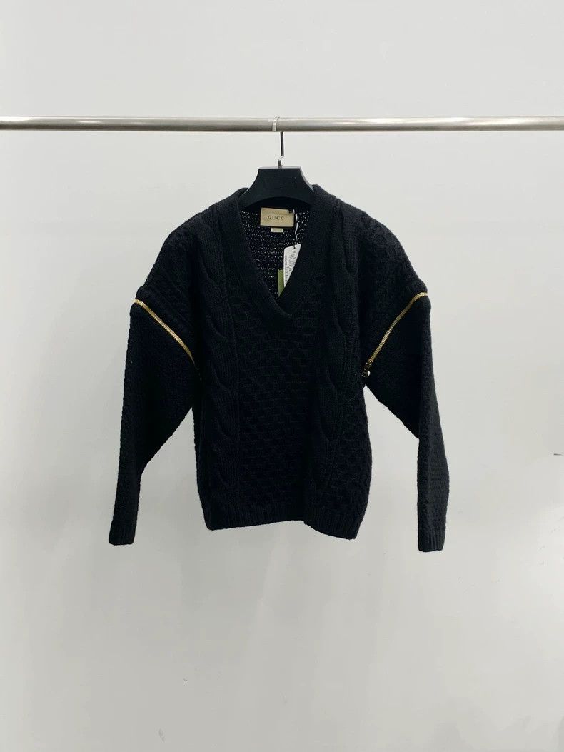 Gucci GucciBlack V-neck sweater 2503-Nextarrow Size US XS / EU 42 / 0 - 1 Thumbnail
