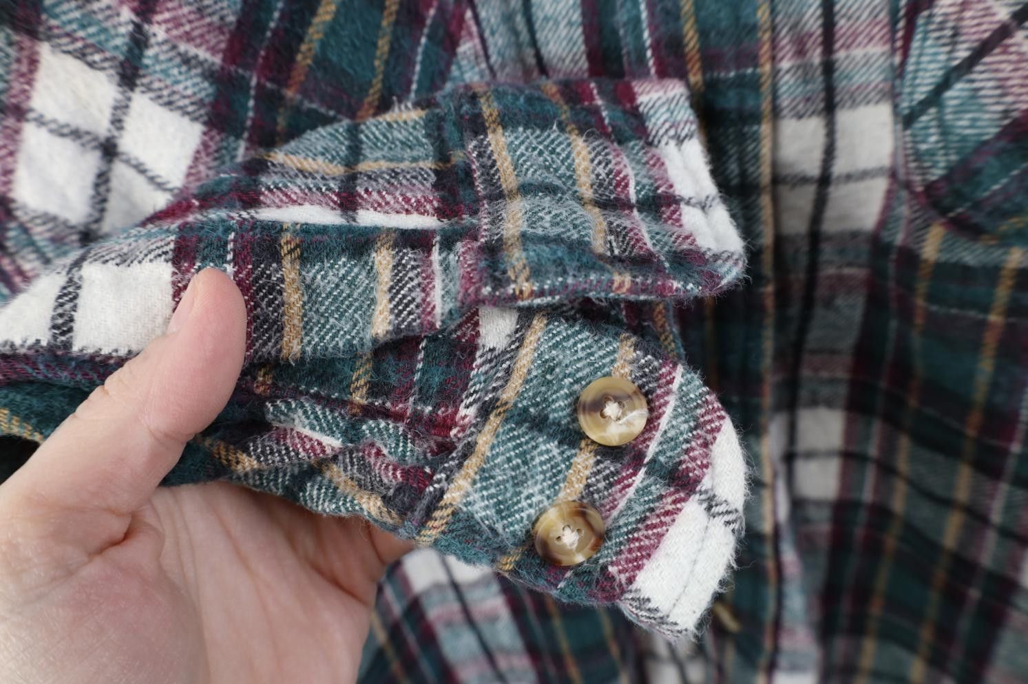 Vintage Vintage 90s Streetwear Heavyweight Button Shirt Plaid Cotton Size US XL / EU 56 / 4 - 5 Thumbnail