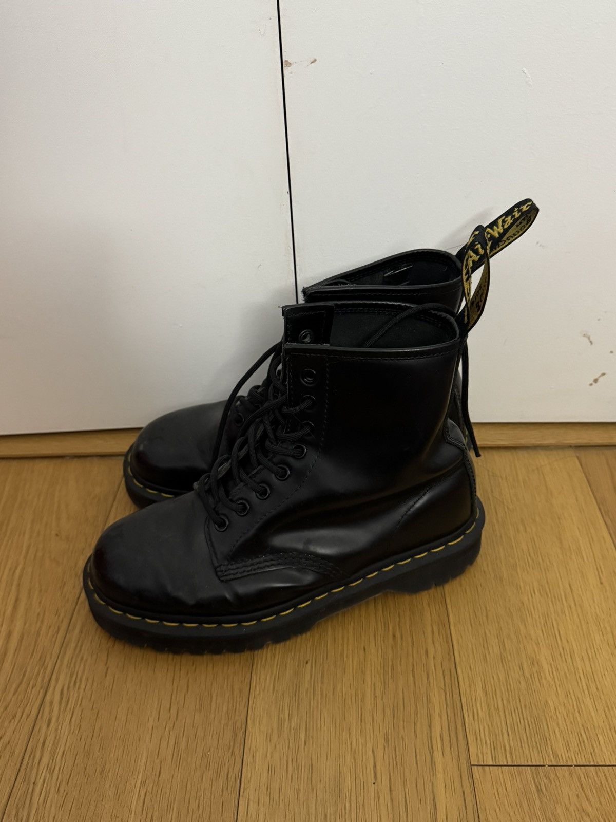 Dr. Martens Dr. Martens 1460 Bex Smooth Leather Platform Lace Up Boots Size US 9 / IT 39 - 1 Thumbnail